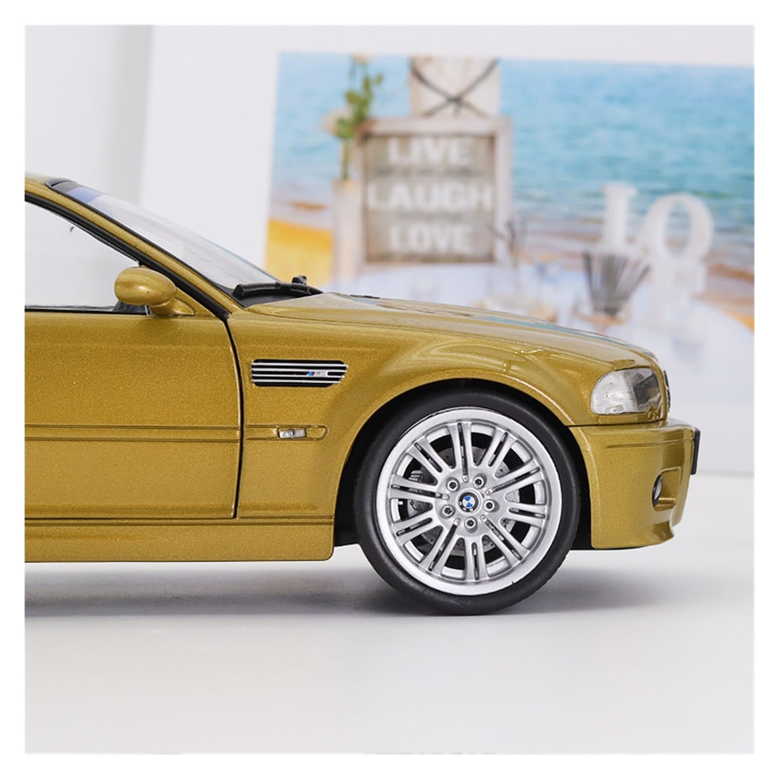 Amazon.co.jp: 塗装済み完成モデルプラモデル 1:18 スケール BMW M3