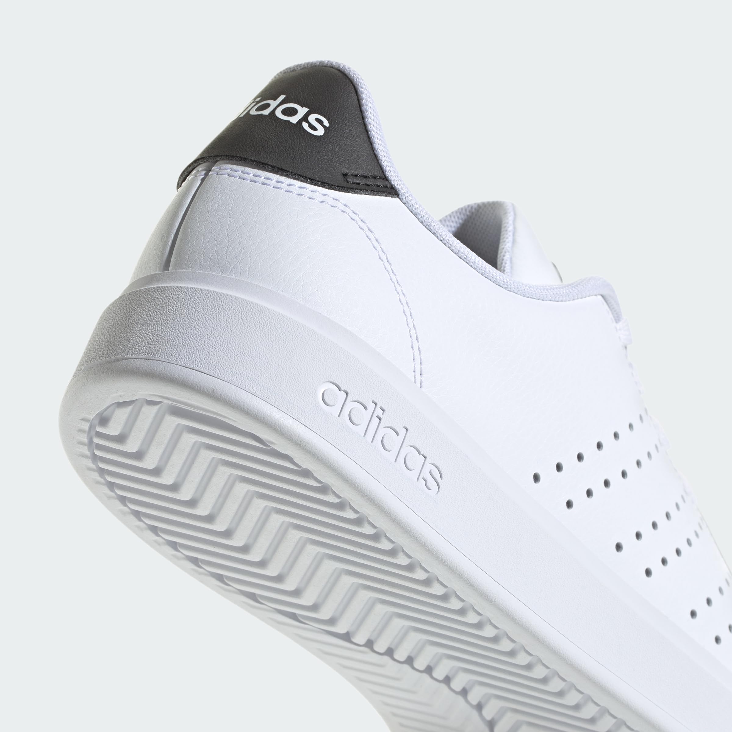 adidas Men's Zapatilla Advantage 2.0