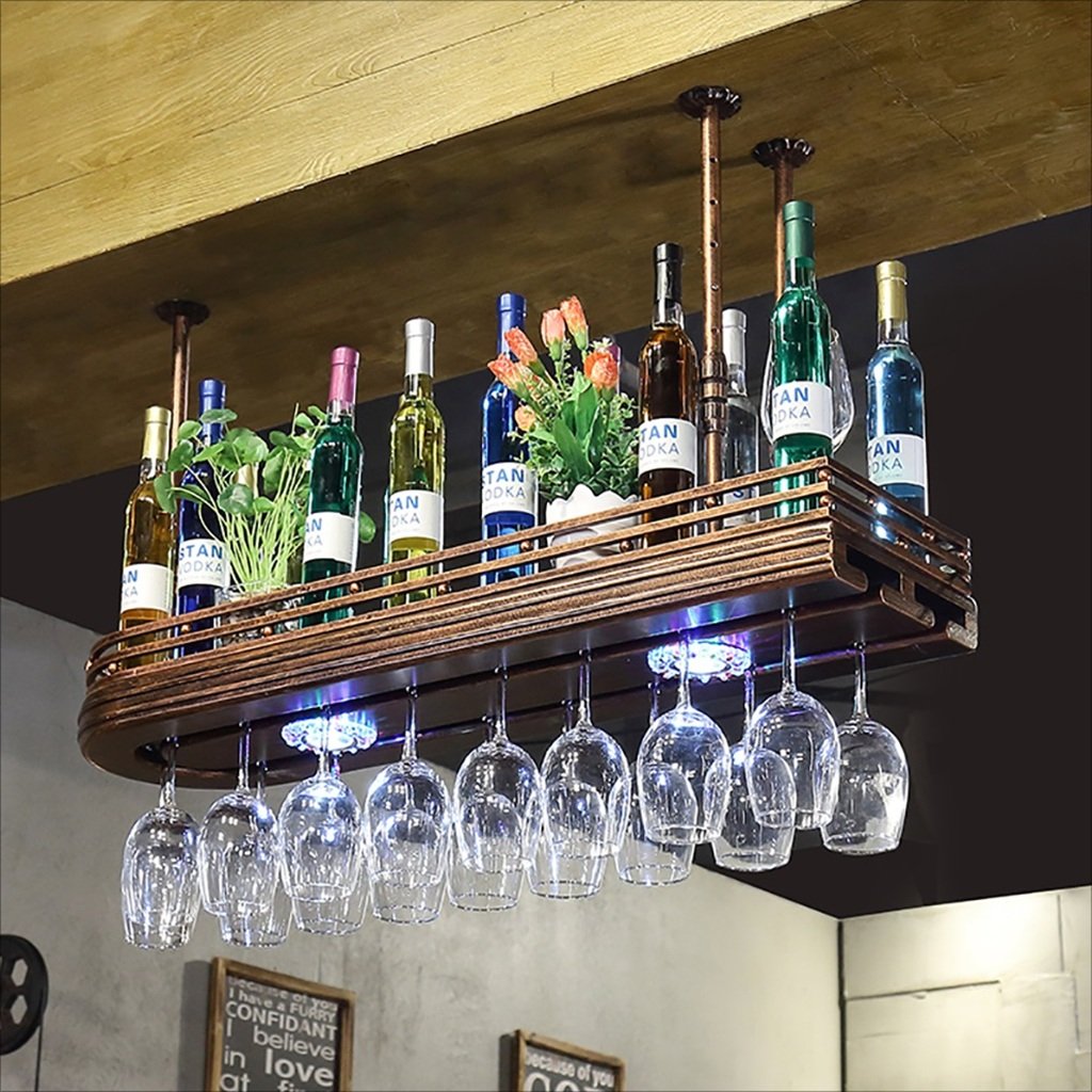 Casier à vin en métal au plafond pour sublimer vos soirées dégustation à la maison