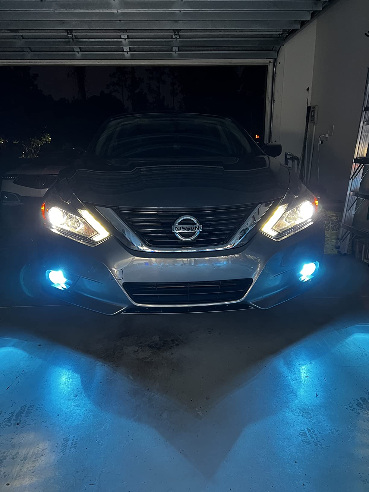 7/mo Finance AUXITO H8 H11 H16 LED Fog Lights Bulbs, 8000K Ice Blue