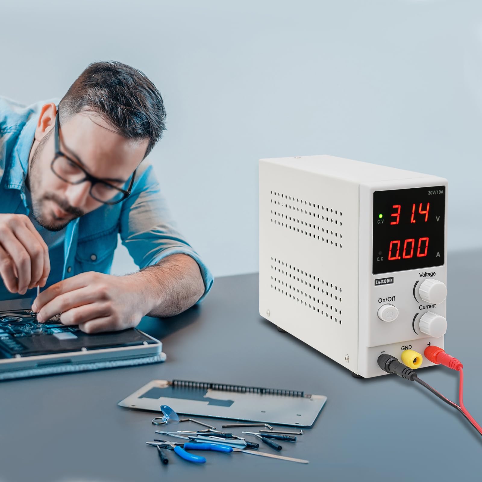 Zasilacz laboratoryjny 30 V, 10 A, regulowany zasilacz DC z wyświetlaczem LED, zasilacz laboratoryjny stabilizowany, zasilanie sieciowe z inteligentnym wentylatorem do warsztatu, testów, napraw