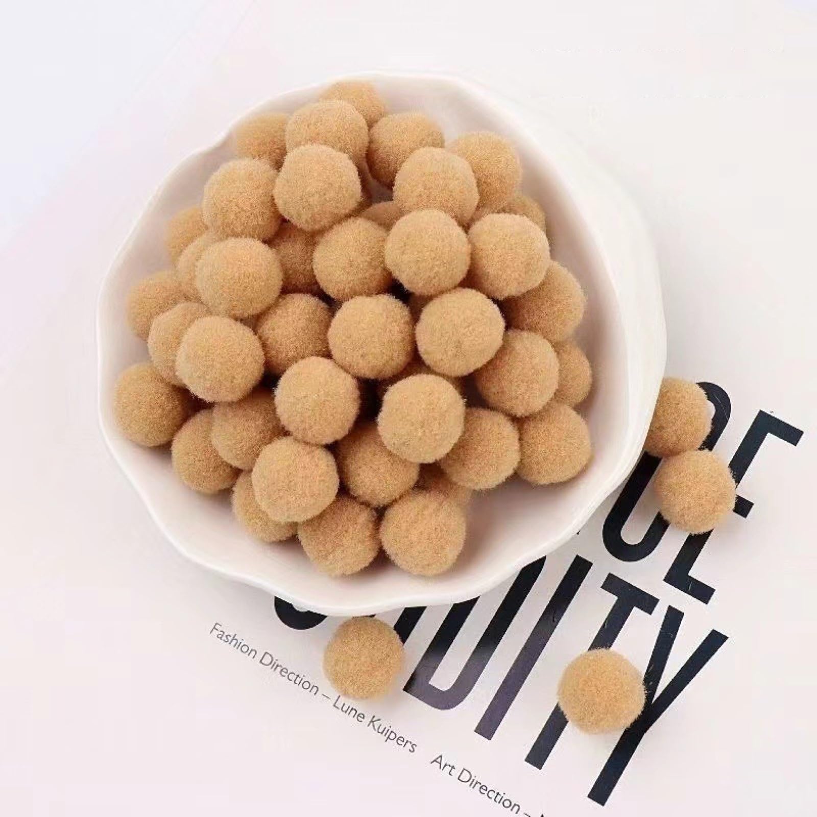 Pompons artisanaux moelleux de qualité supérieure - 2000 pompons de couleur unie for scrapbooking, fabrication de bijoux, décoration d'intérieur, loisirs créatifs for enfants(Khaki,1.2in)