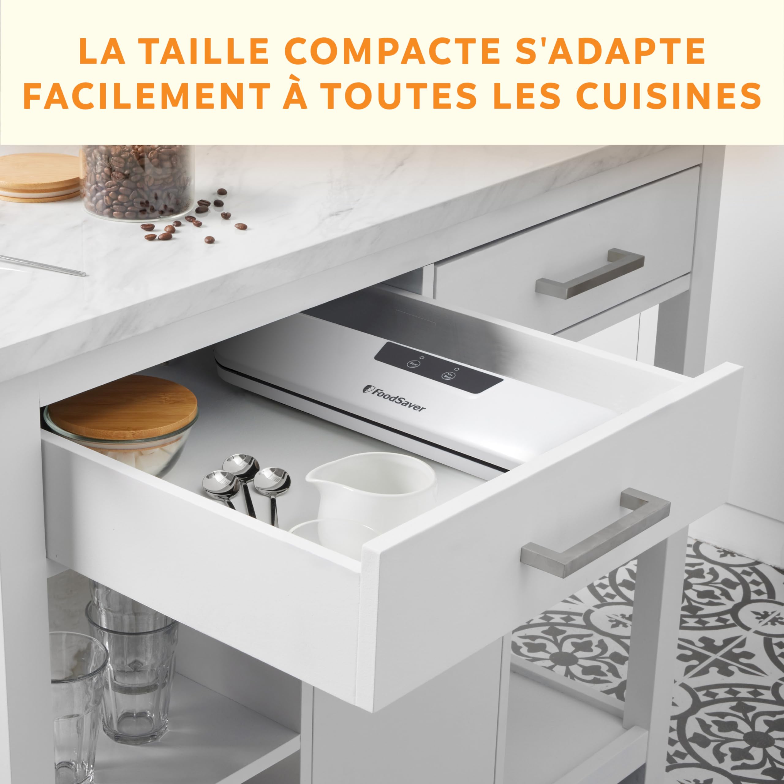 FoodSaver Everyday Machine Sous Vide Alimentaire | Conserve la fraîcheur de vos aliments | Appareil de mise sous vide avec design compact | Avec 5 sacs d'emballage sous vide (0,94L & 3,78L) | VS0290X