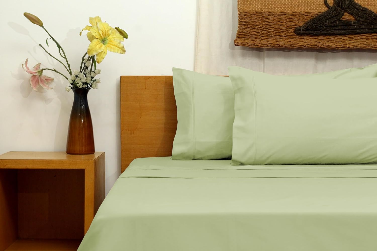 Organic Cotton Long Staple Silky Soft Single Pick Sateen Bed Sheet Set - Luxurious & Premium Hotel Quality - GOTS Certified - Solid Dyed (Tea Green, King (U.S. Standard))