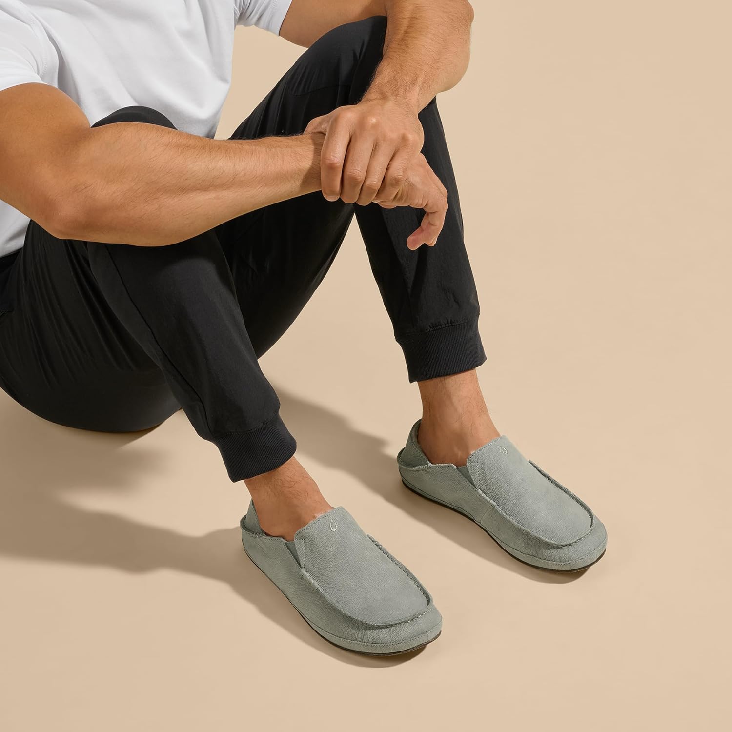 OLUKAI Moloa Slipper, Men's Premium Leather Slip-On Shoes, Soft Genuine Shearling Lining & Gel Insert, Drop-In Heel & All-Day Comfort - Image 5