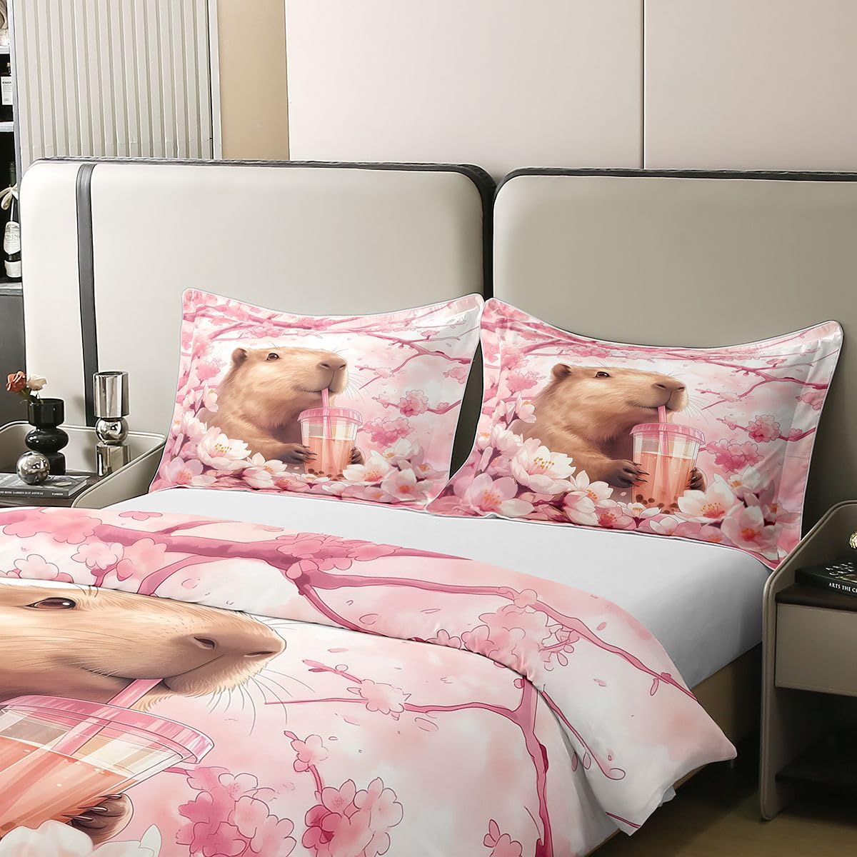 Homewish Japanische Stil Capybara Baumwoll Bettwäsche Romantisch Kirschblüten Dame Mädchen Deckenbezug 135x200 Capybara Trinkt Bubble Tea Bettbezug Entspanntes Kapibara Tierliebhaber Bettset 2 Teilig