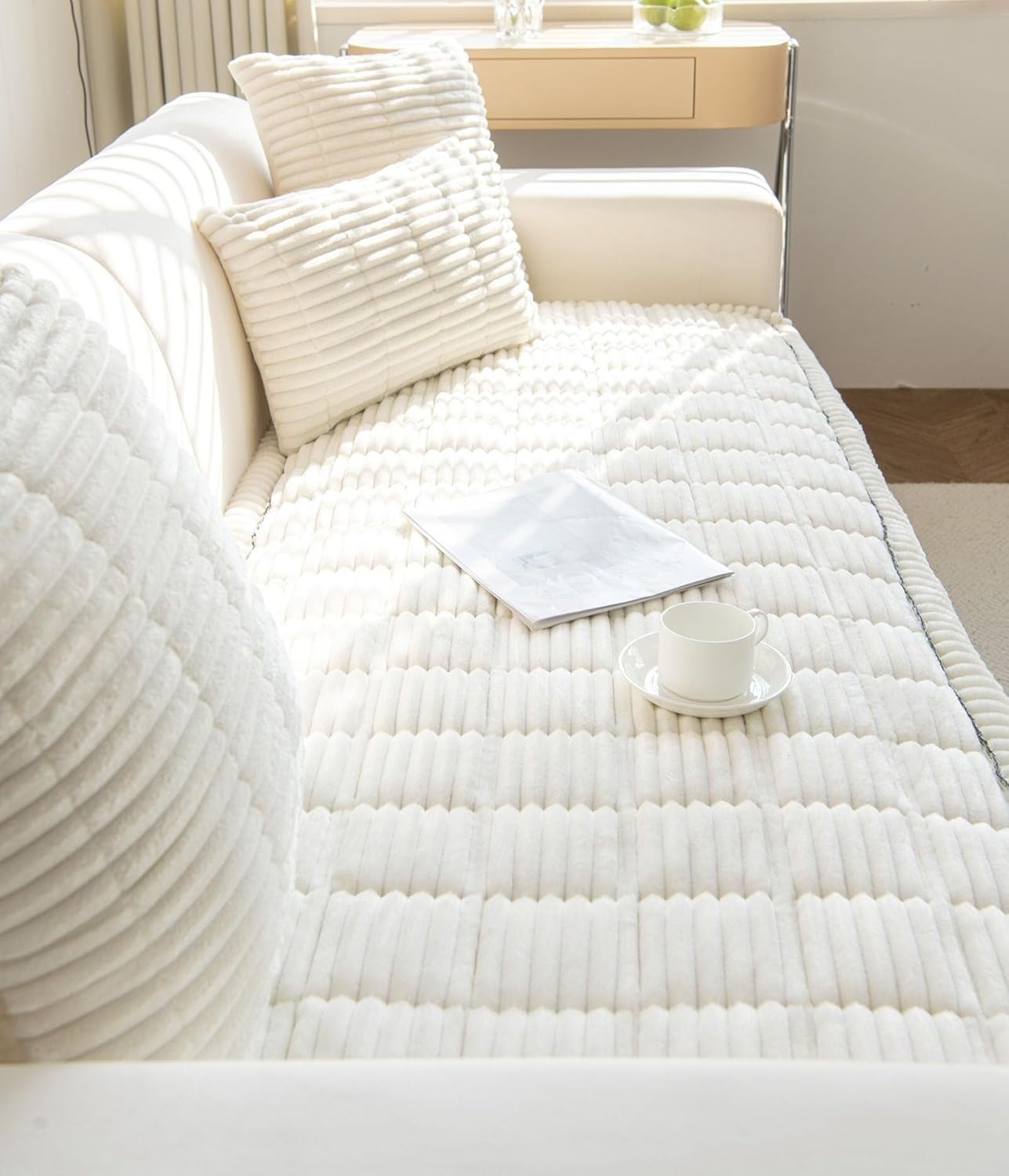 Fuzzy Faux Fur Couch Cover for Pets, Non-Slip Dog Bed Protector – Plush Washable Sofa Cover for Large Dogs & Cats, Pet-Friendly Furniture Blanket(Ivory,31" x 31")