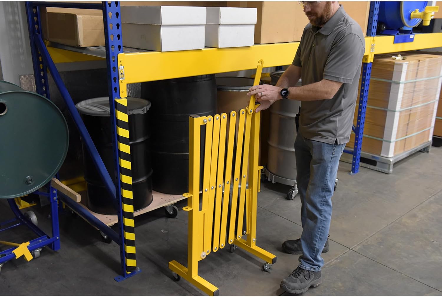 144" Steel Expand-A-Gate w/Caster