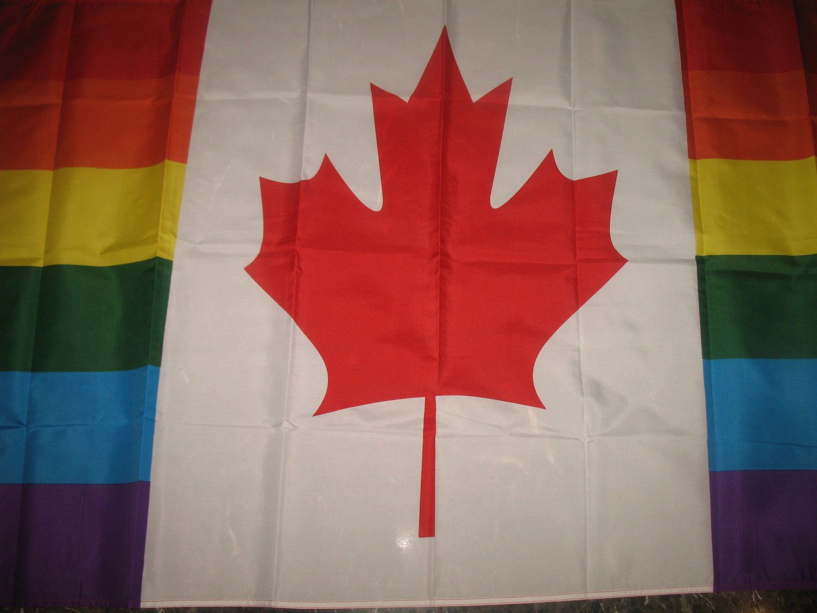 Bandera LGBT Canadá Arcoíris 3'x5' – Bandera Canadiense Del Orgullo Gay, Lesbiana Y Trans – 100% Poliéster, Impresa A Todo Color