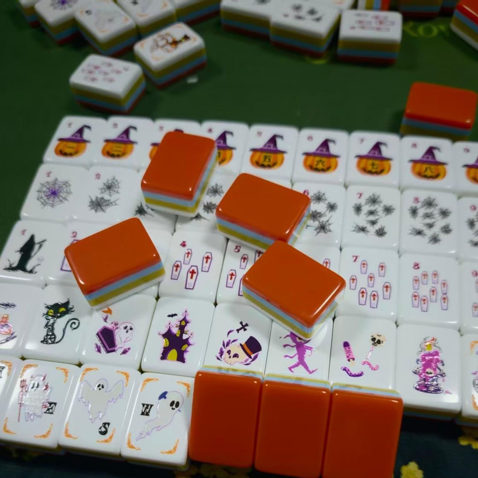 Amerykański zestaw Mahjong, upiorne słodkie płytki tematyczne Halloween | Znaki narożne z literami i cyframi, gra planszowa w standardowym rozmiarze 160 płytek dla 4 dorosłych graczy