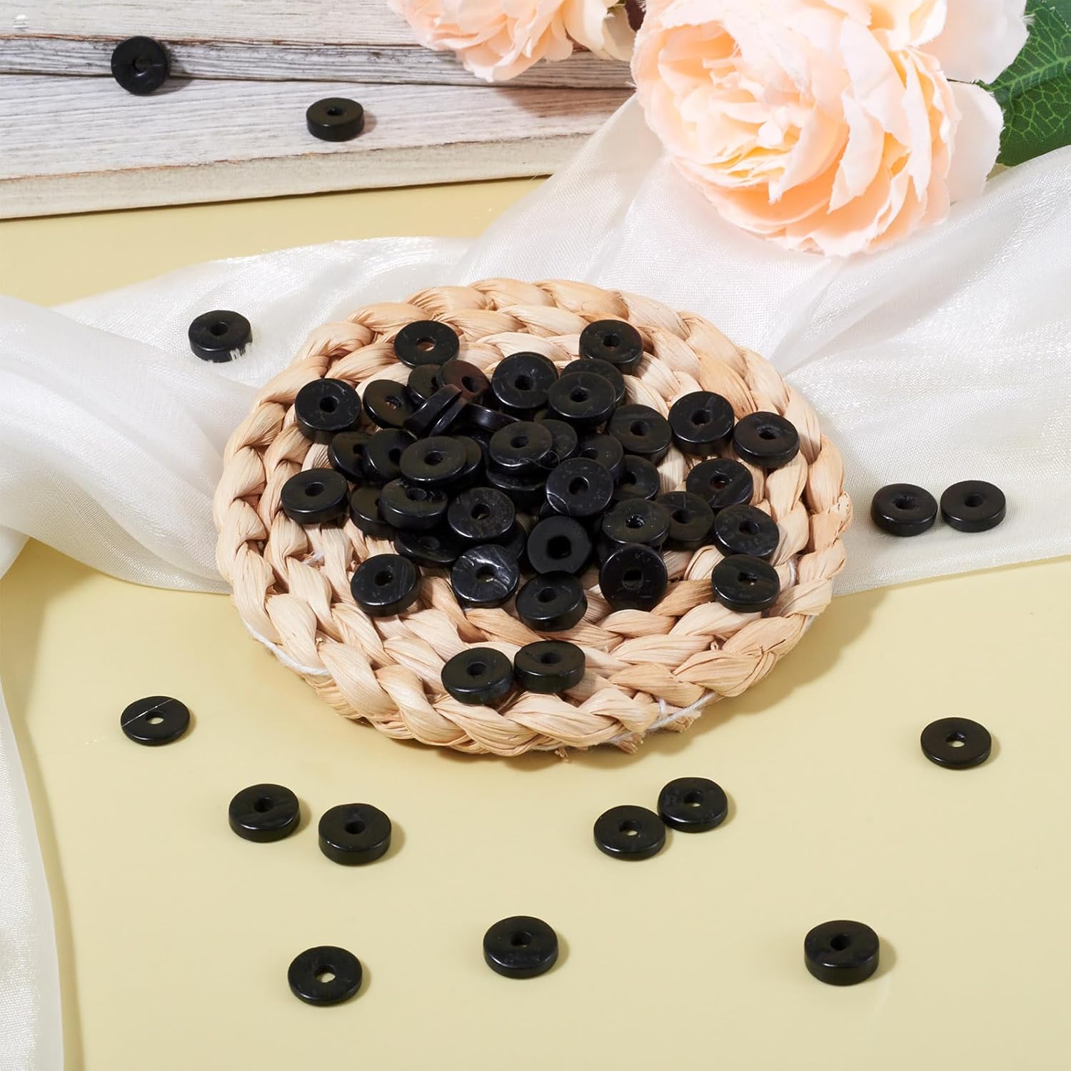 FASHEWELRY 100Pcs Flat Round Coconut Beads 12mm Dyed Donut Disc Wood Spacer Beads for DIY Bracelet Necklace Jewelry Making (Black) - Image 2