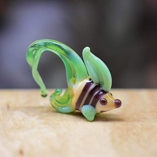 Miniatura 3 de 1 Green Glass Fish Figurine Hand-Blown Murano-Style Miniature Collectible Sea Animal Ornament for Dollhouse, Shelf & Desk Gift for Ocean Lovers