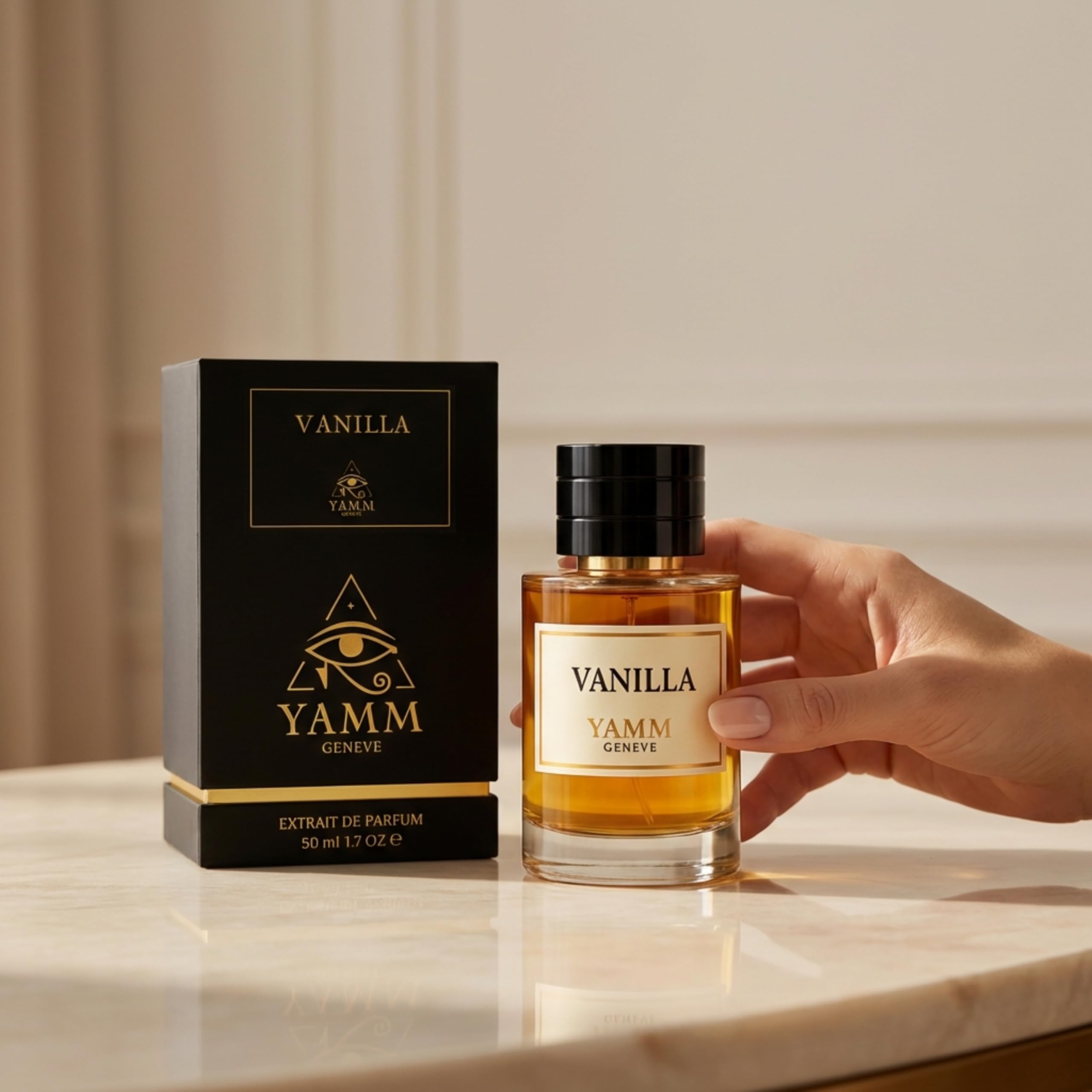 Vanilla – Extrait de Parfum Mixte – Rose de Turquie – 50 ml | Accord floral gourmand riche et enveloppant, à la tenue durable, avec rose de Turquie, vanille, musc blanc et cèdre.