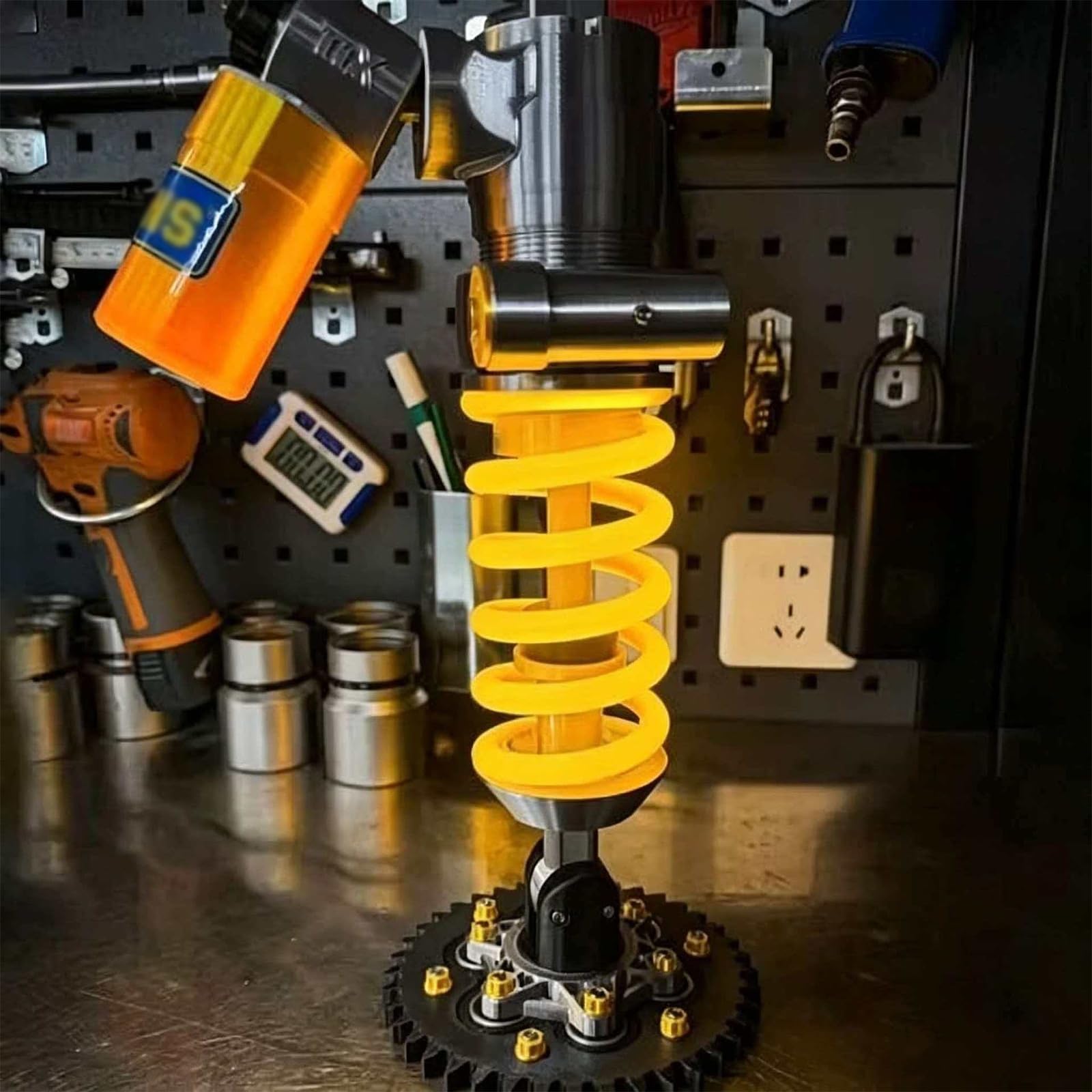 Lampa Coilover, Lampa stołowa drukowana w 3D, regulowana dotykowo