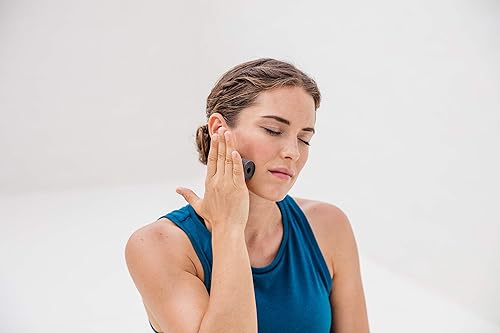 Miniatura 5 de BLACKROLL - Rodillo de microespuma, pequeña herramienta de masaje de tejido profundo para pies, manos y brazos, uso para viajes, ejercicio y