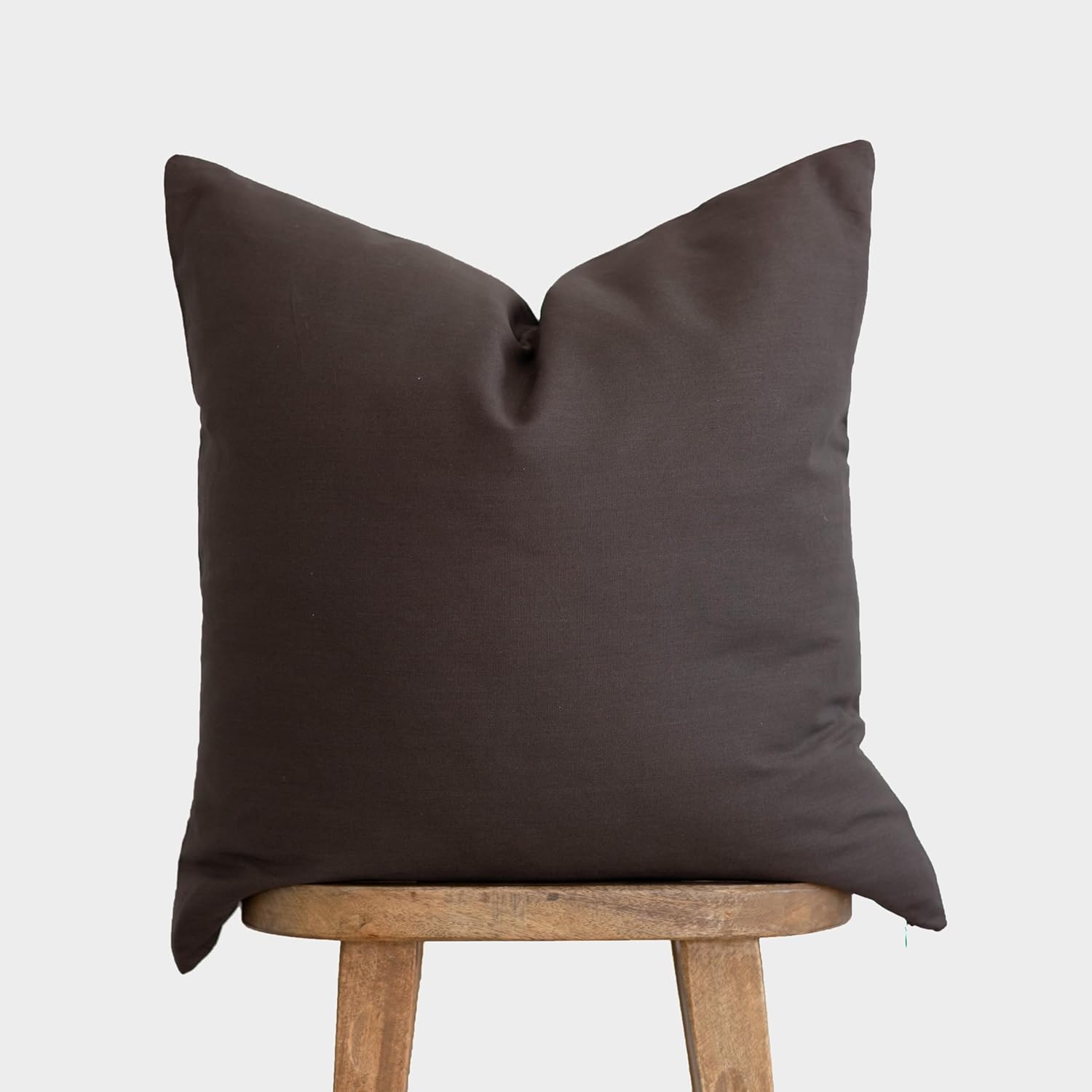 Woven Nook - Modern & Luxurious Decorative Throw Pillow Covers - Durable Quality & Machine Washable - 100% Cotton Canvas - 100% Linen - Aynsley - 4 Pack (22x22)