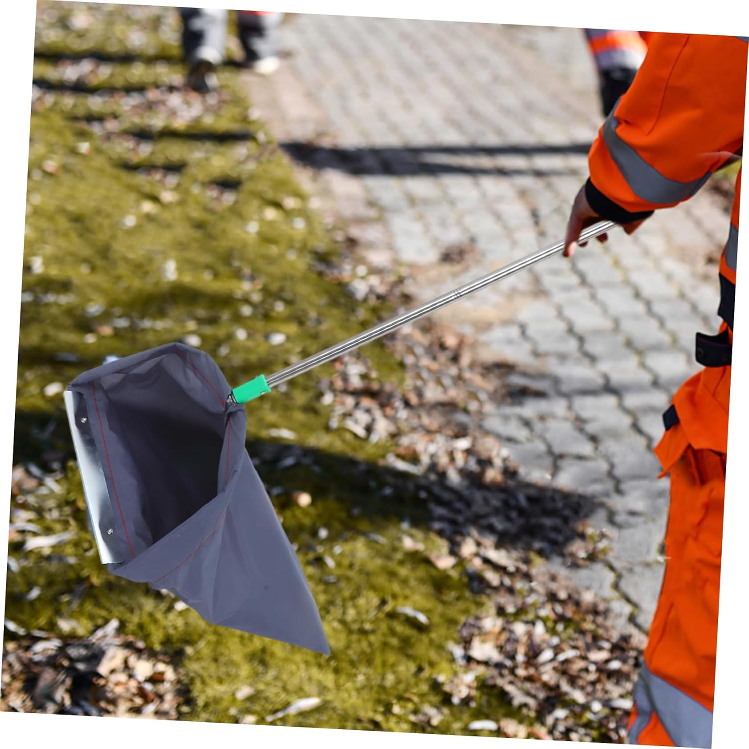 Outdoor Dustpan Trash Bag with Handle, Stainless Steel, Large Capacity image 4