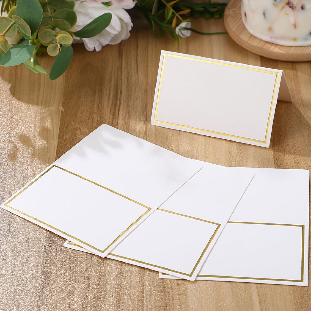 PLAFOPE 200 Stück Kreative Runde Tischnamenskarten aus Papier ohne Grate Leicht zu Beschreiben für Hochzeit und Geburtstagspartys Am Esstisch