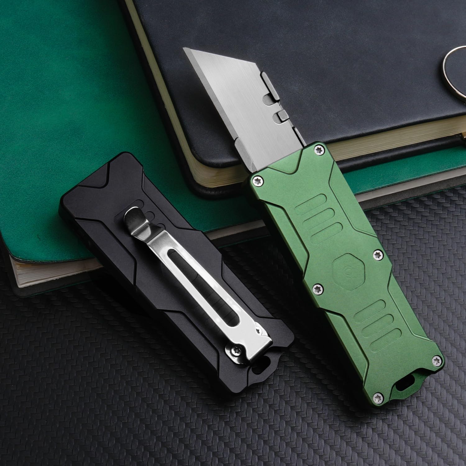 RU327 Retractable Utility Knife, 3.27 Inch Aluminum Handle with Pocket Clip, 10pcs SK5 Replacement Blades, EDC Craft Box Cardboard Cutter Work Knife (Green)