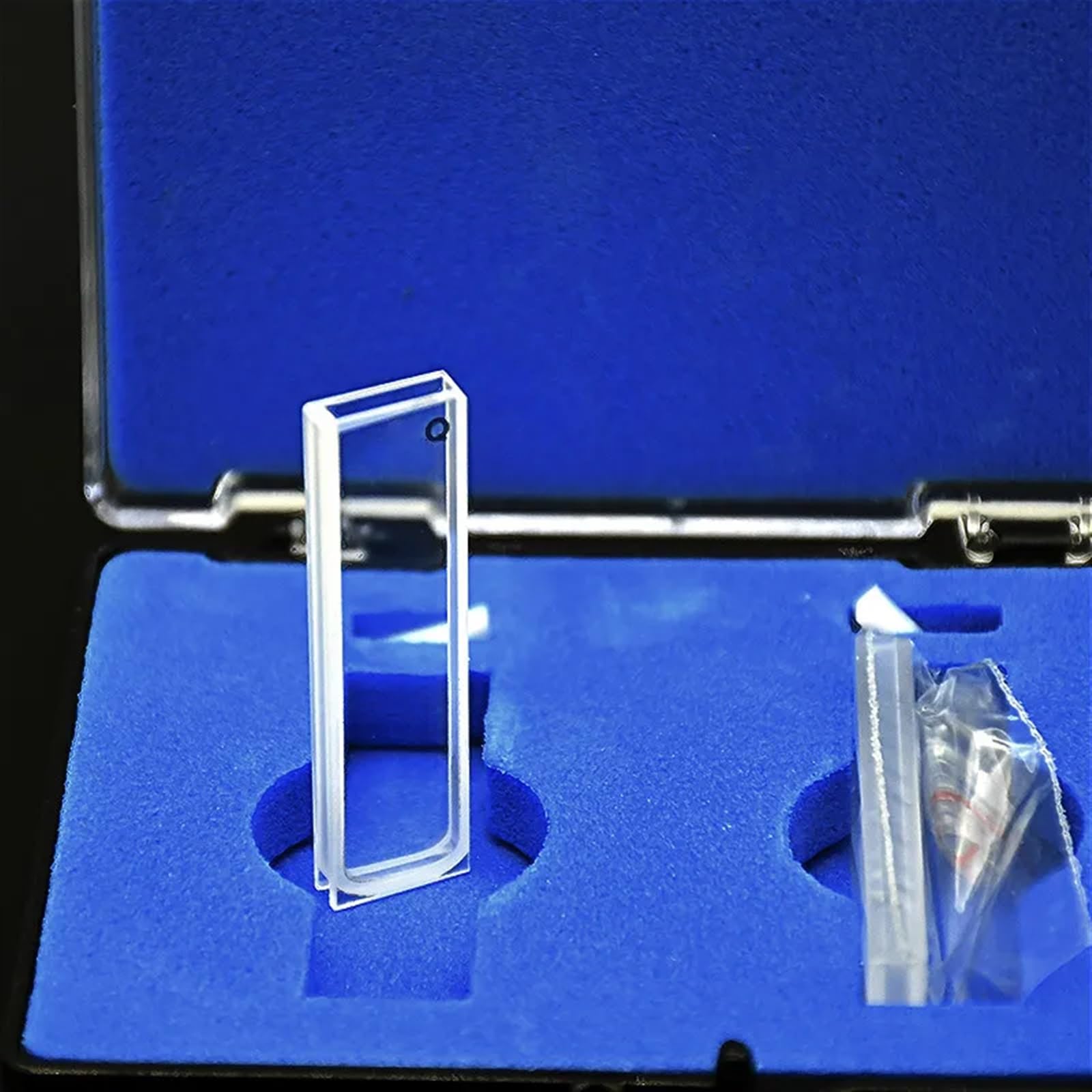 Célula de muestra líquida, Celdas de absorción de cuarzo de 2 mm, cubeta de cuarzo de 0,7 ml for espectrofotómetro, tecnología de sinterización de frita, paquete de 2