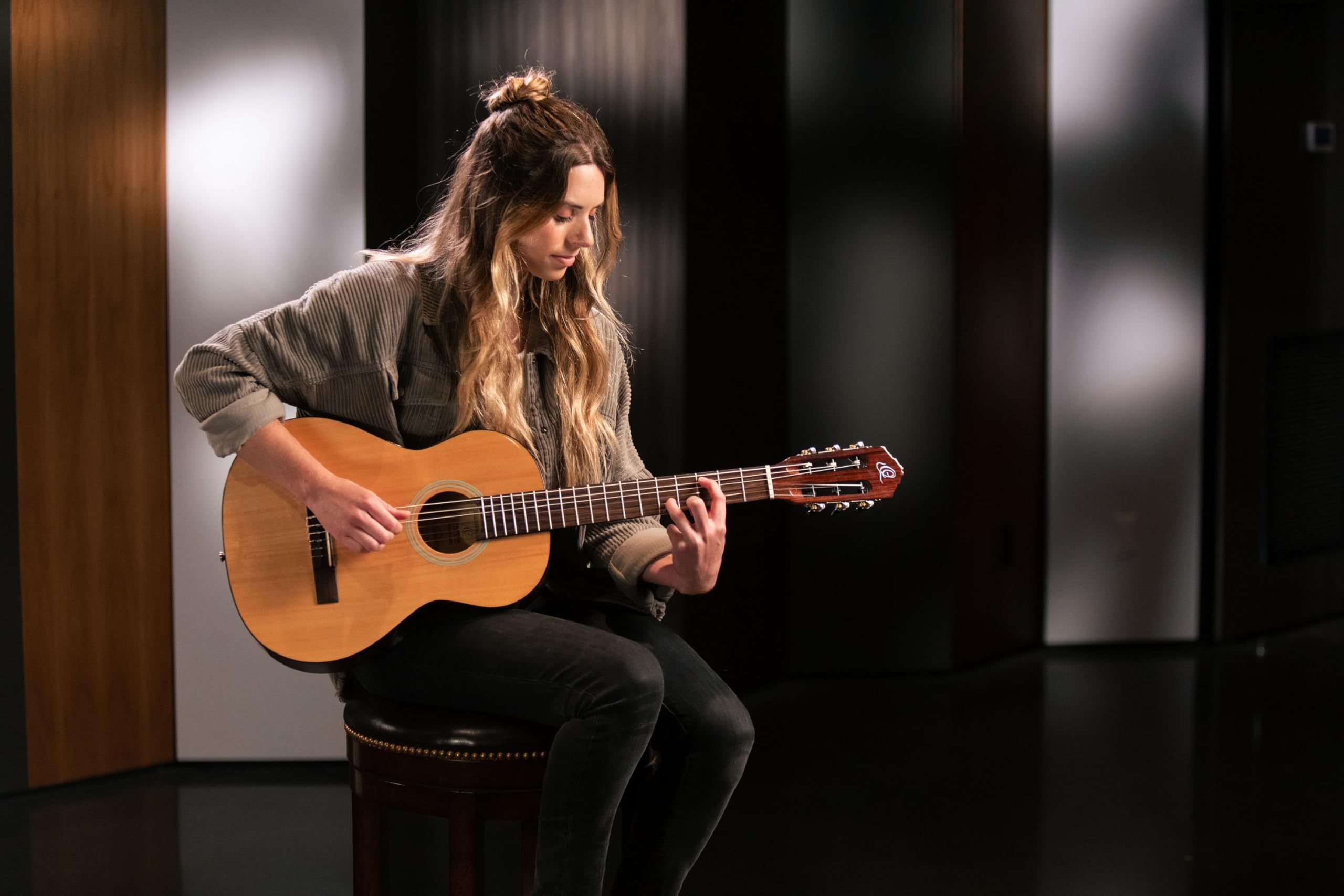 Ortega Guitars 3/4 Konzert Gitarre – Student Series – Fichte, Katalpa, Hochglanz Natur (RST5-3/4)