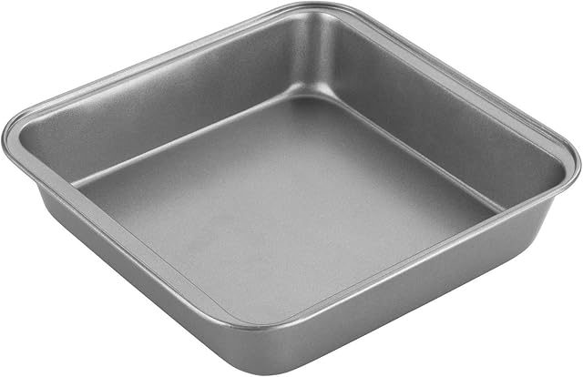 Chef Aid 20cm Non-stick Square Cake Tin, carbon steel cake pan with even heat distribution, ideal for all cake styles and perfect for traditional tray bakes of Lasagne or Shepherds Pie