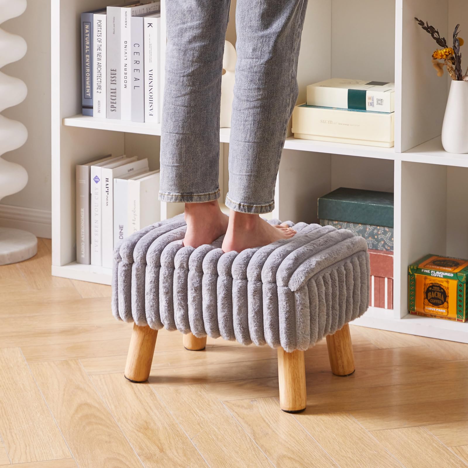 Aibiju Taburete Pequeño, Otomana de Terciopelo con Patas de Madera, Reposapiés Otomana, Asiento Adicional, Mesa Pequeña para Sala de Estar, Dormitorio, Recibidor, Gris YD-JD152G