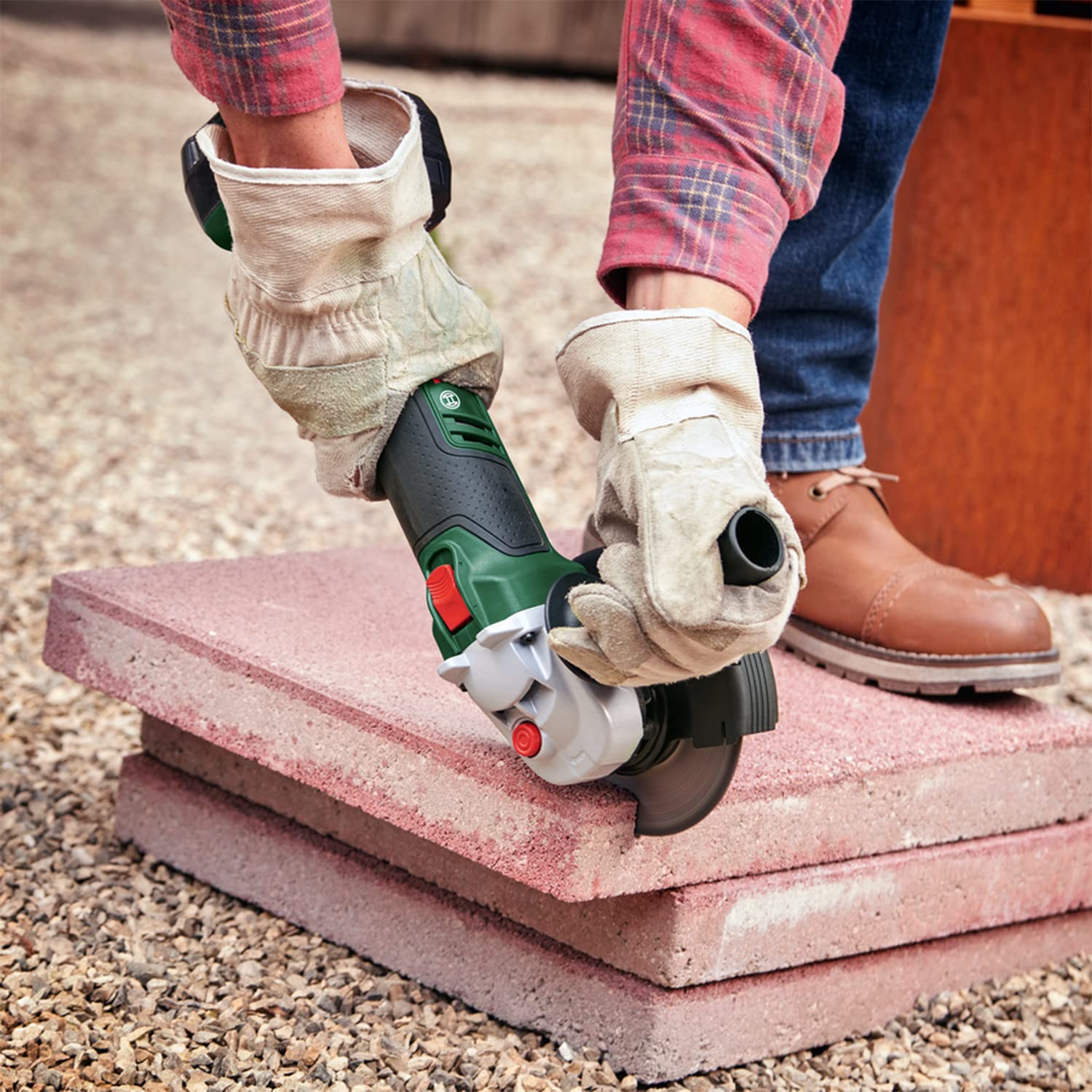 Bosch amoladora pequeña a batería UniversalGrind 18V-75 (para amolar, cortar, cepillar y lijar varios materiales; sistema de 18 voltios; 115mm y 125mm diámetro; sin batería) - Edición para Amazon
