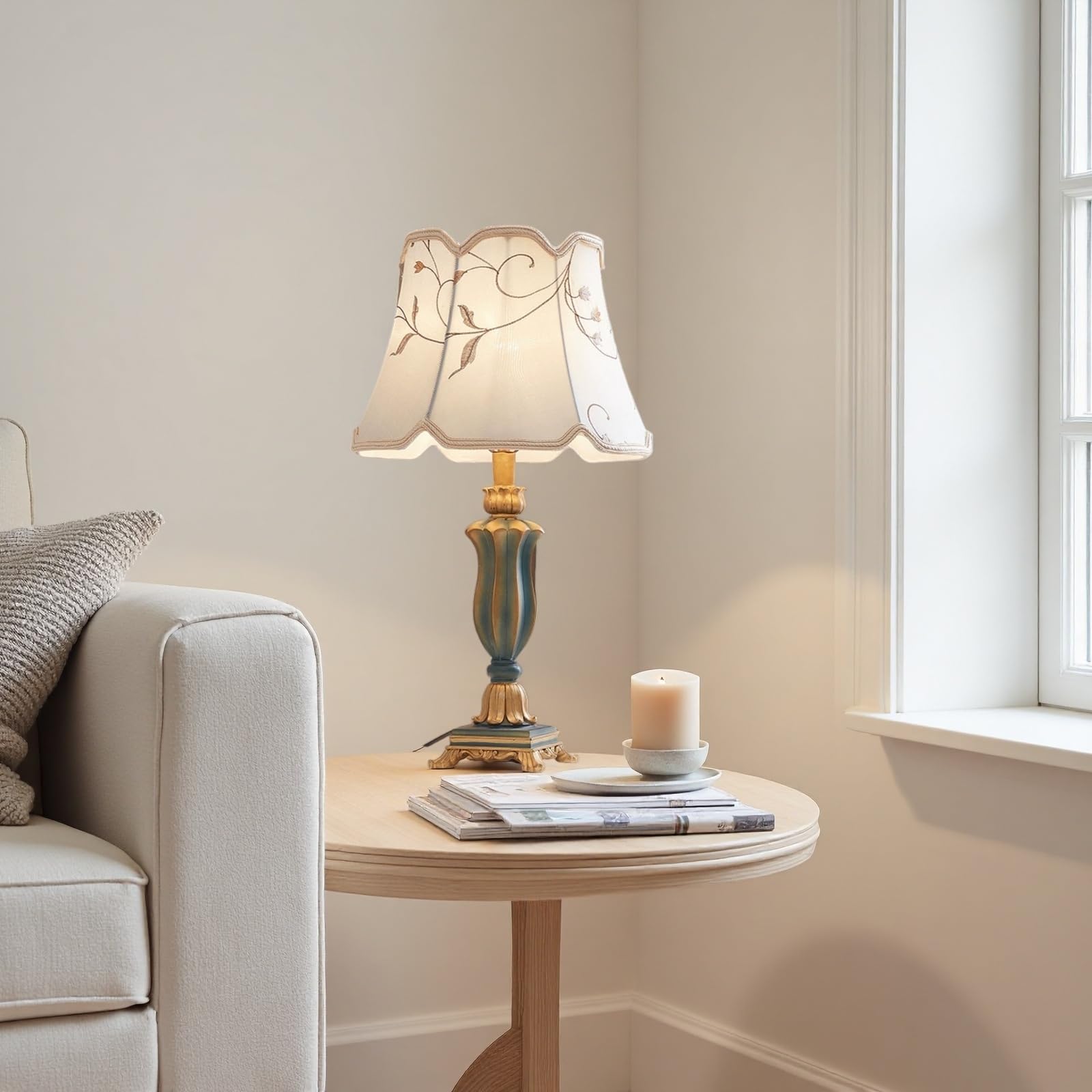 Lampa stołowa w stylu europejskim, wiktoriańska lampa biurkowa, ręcznie wykonany abażur z tkaniny w stylu retro, korpus lampy z żywicy, lampka nocna do sypialni, gabinetu, biura, salonu