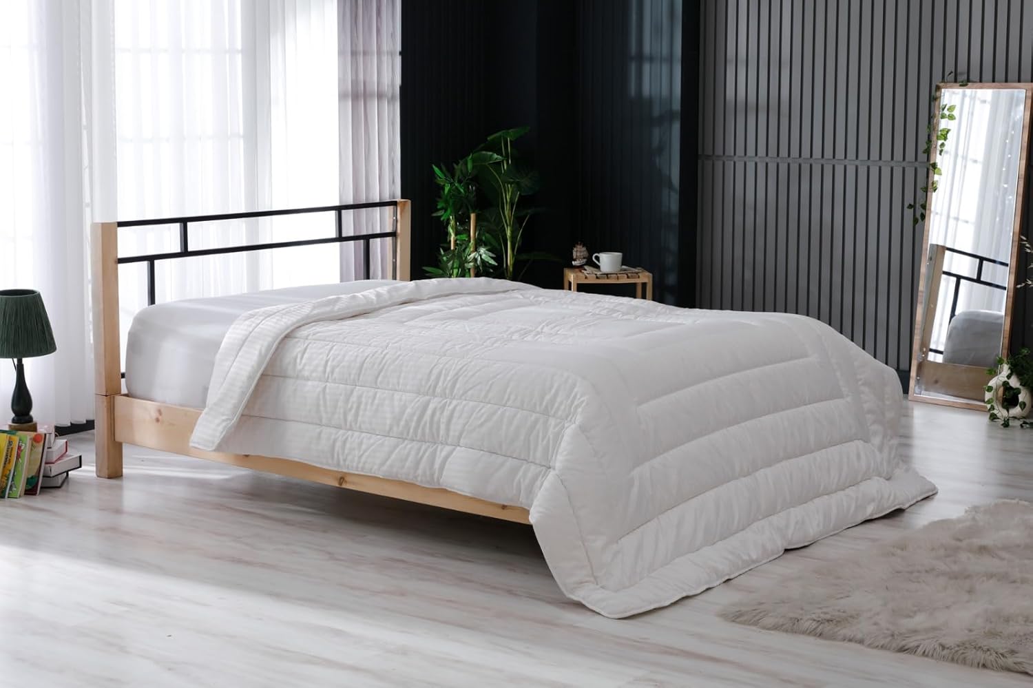 SLIMLINE 100% Natural Wool Comforter, Duvet Insert, Quilted Sateen Cotton Cover (No Noise), Medium Weight, Hypoallergenic, Temperature Regulator, Use Any Season, White (Twin)