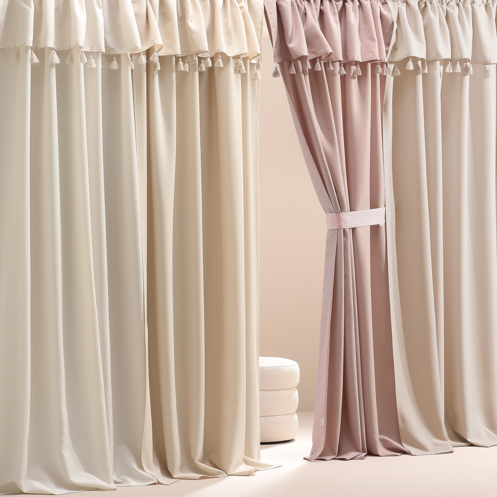 Rideau œillets ROOM99 Aura 140x250cm - Crème Moderne Pour Salon Et Chambre