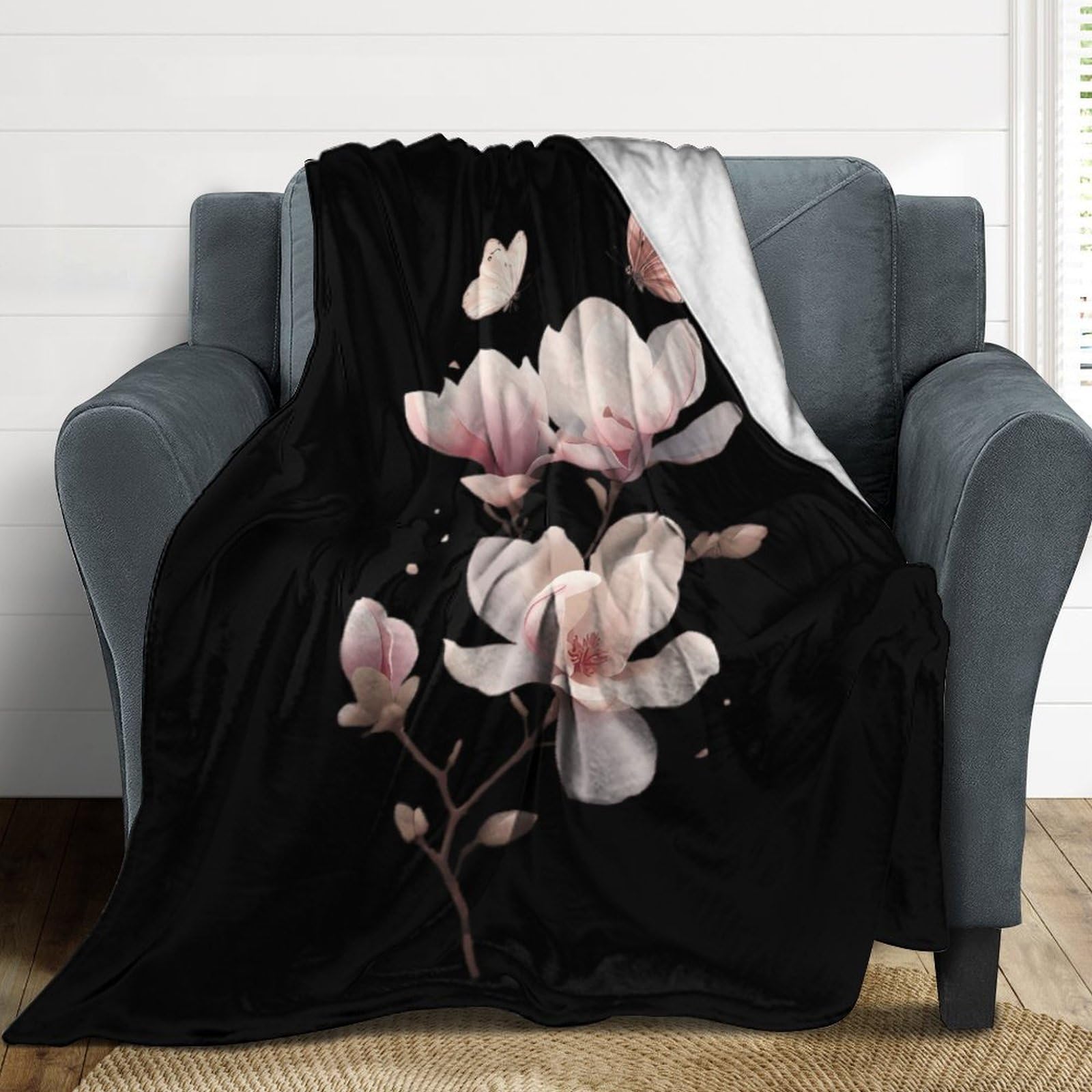 Überwurfdecke aus Fleece, Motiv: Magnolienblume mit Schmetterling, weich, leicht