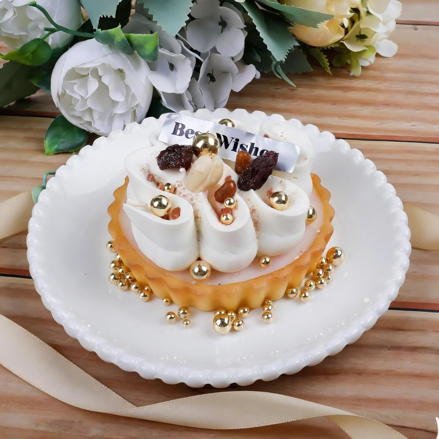 Perlas de Azúcar Blancas, Doradas & Plateadas Comestibles 130g - 4 Tamaños de Perlas para Decorar Tartas, Cupcakes y Galletas - Ideal para Bodas, Cumpleaños, Halloween, Navidad, Sprinkles