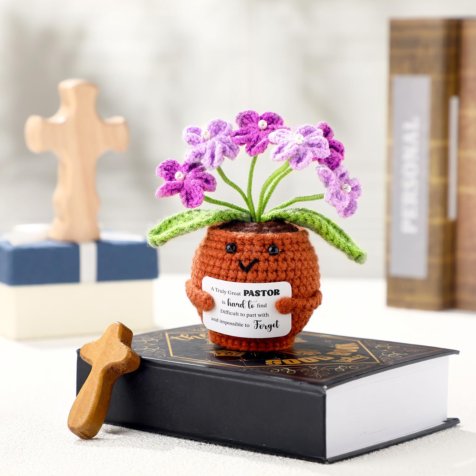 VitalCozy 5.12 Inch Pastor Appreciation Gift for Women Handmade Crochet Forget Me Not Flowers with Thank You Cards A Truly Pastor is Hard to Find Unique Gifts for Pastors Christmas Birthday