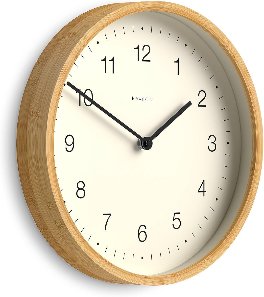 Reloj de pared NEWGATE® Bali | Reloj de bambú inspirado en Scandi | 12" | Diseño minimalista moderno para cocina, sala de estar u oficina
