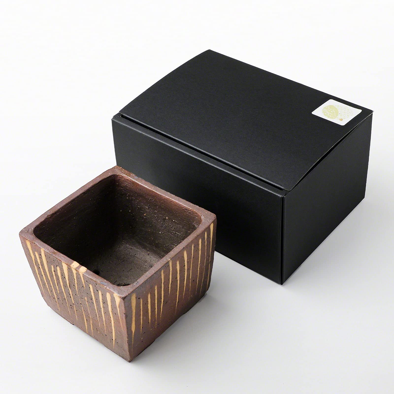 Wazakura Tokoname Series Petit Pot à Bonsaï et Fleurs, Design Carré Rayé, Fait à la Main avec Trou de Drainage 105 mm, Fabriqué au Japon, Récipient de Jardin en Céramique et Décoratif – Marron