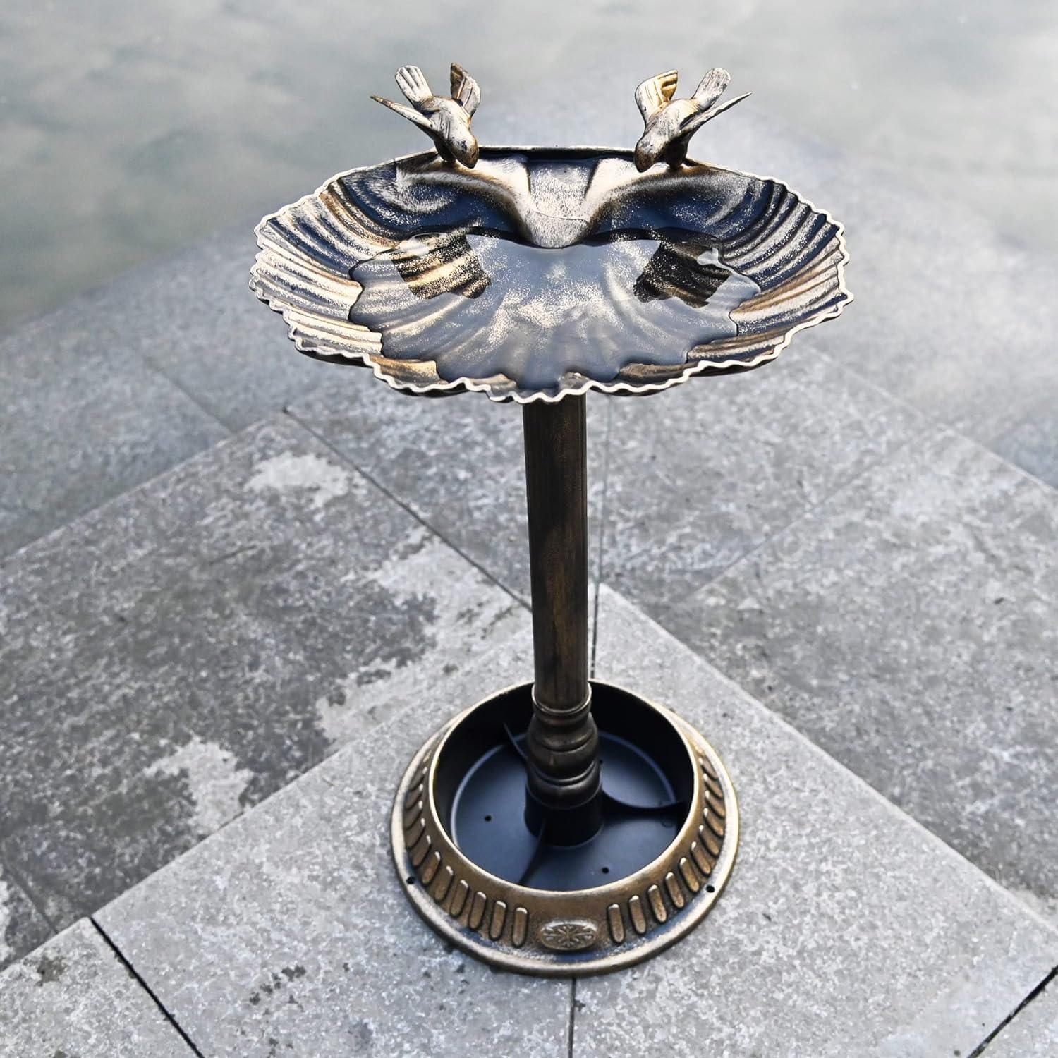 Aggloz | Ornate Resin Bird Bath with Rustic Bronze Effect, Decorative Garden Deco with Planter, Outdoor Drinking Station