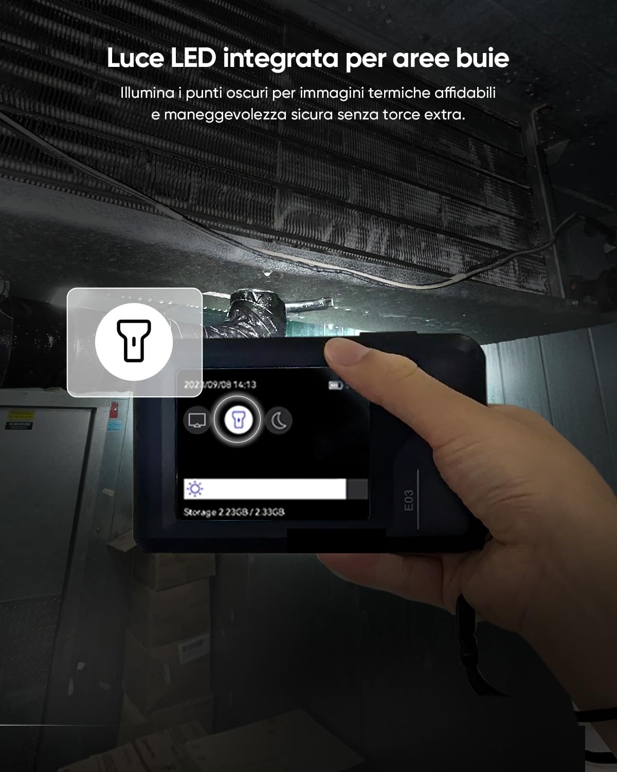 La termocamera compatta HIKMICRO E03 ha una risoluzione SuperIR di 240x240 e una camera visibile con risoluzione 96x96/9216 pixel, 25 Hz, display touchscreen da 3.5", IP54, da -20°C a 350°C