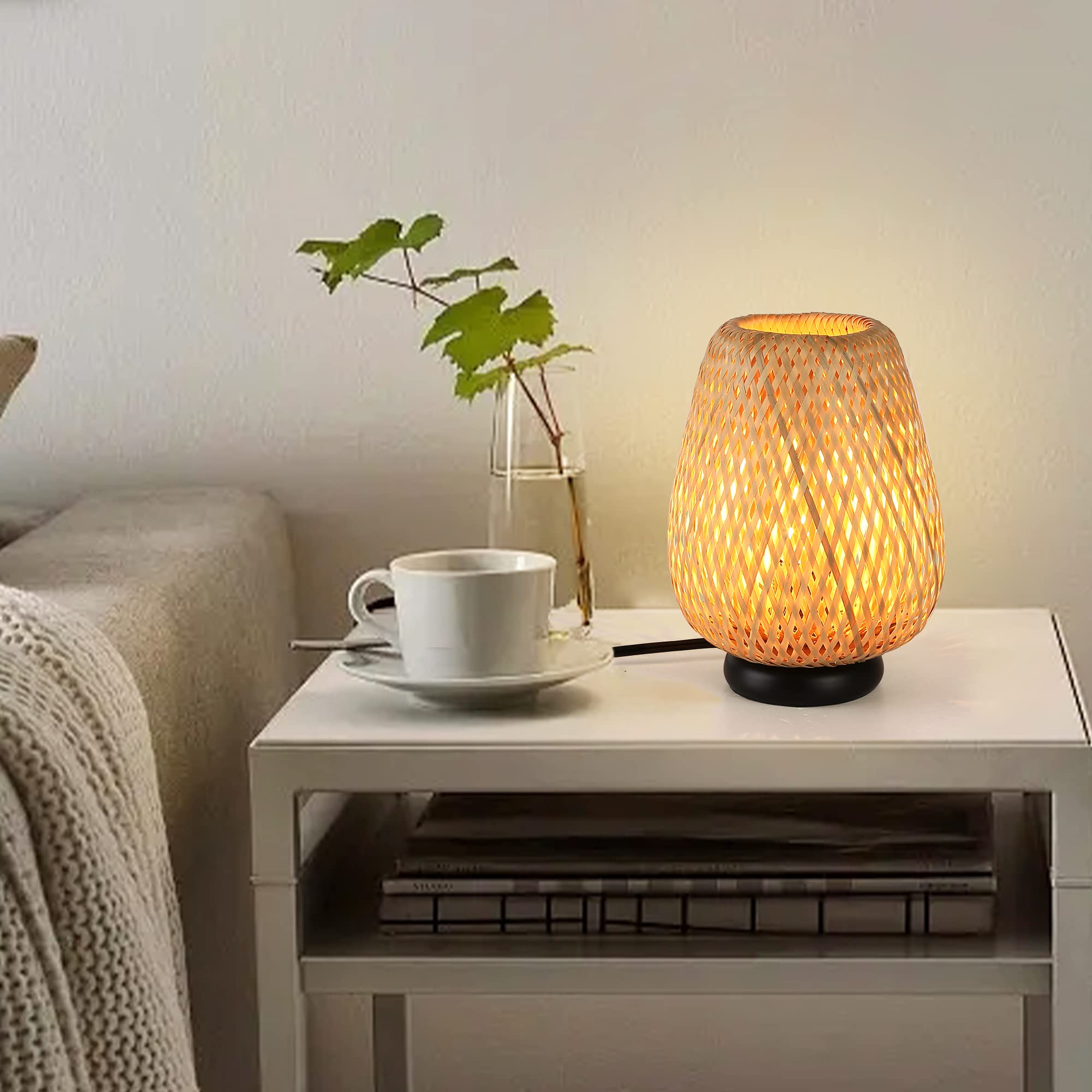 Schindora Lampada da tavolo piccola fatta a mano in bambù Boho,Luci da tavolo Boho per camere da letto Lampada da lettura sul comodino per decorazioni per la casa