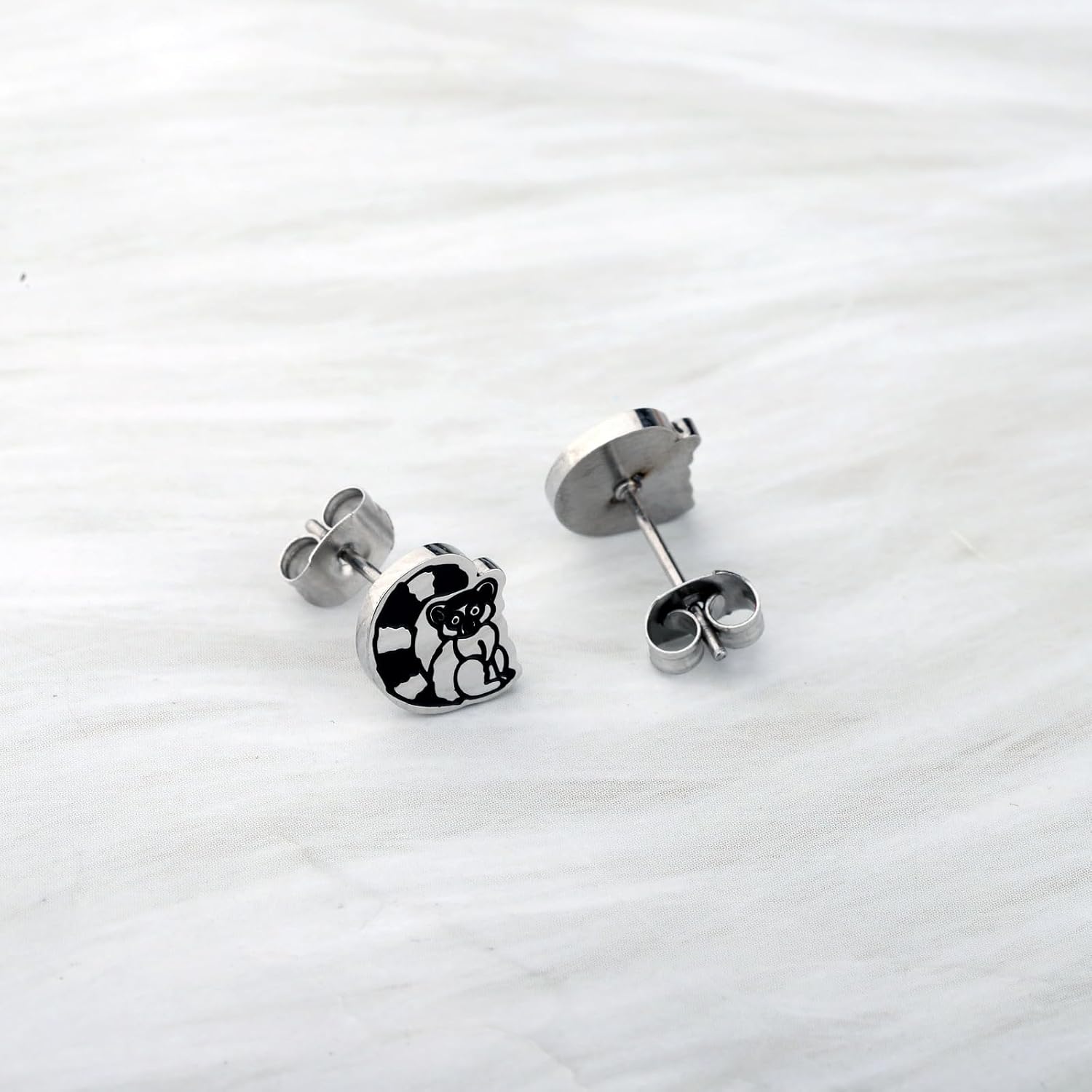 OKEYCH Lemur Lover Gift Lemur Earrings Who Loves Lemurs Jewelry Lemur Merch (Lemur E)