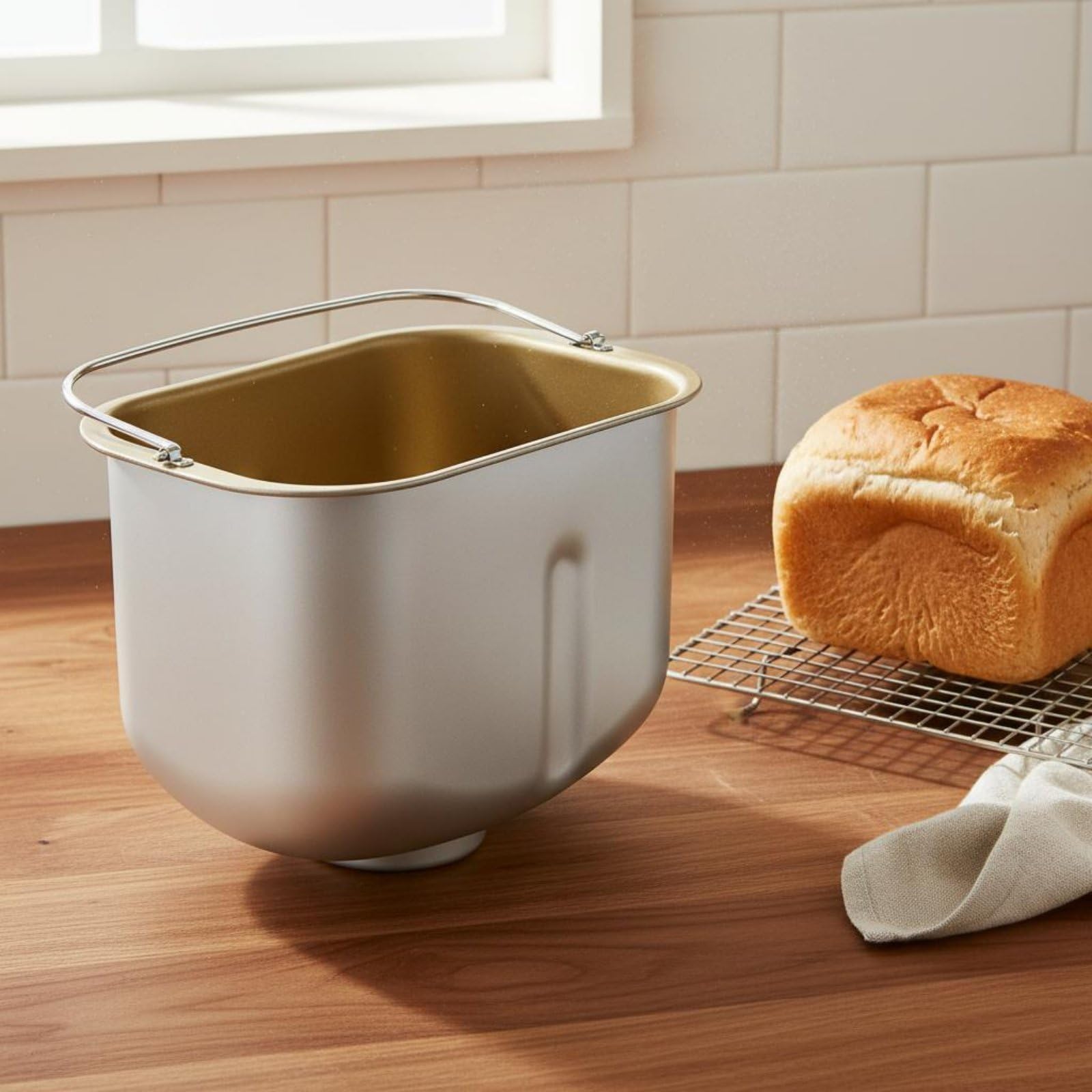 MagiDeal Moule à Appareil Maison Seau Pétrin Machine à Contenant Mélange Cuisson Poêle Autonettoyante avec Revêtement Alimentaire Adapté pour Familles et Boulangerie Domestique, Doré