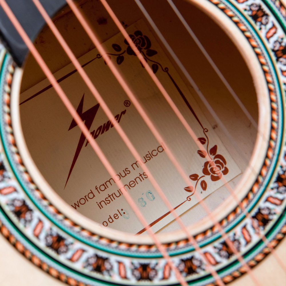 MouKey モウキーカッタウェイアコギ MBG-01N/美品 MouKey モウキー