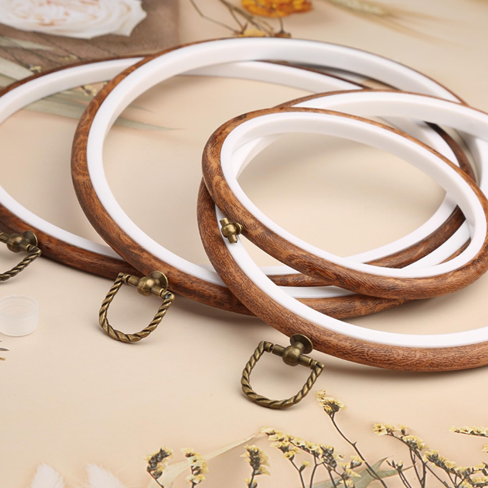 Joyangy 5 aros de bordado de 10 pulgadas, aros redondos de imitación de madera de punto de cruz para manualidades, costura, kits de marco circular para bordar, prácticos adornos de bricolaje