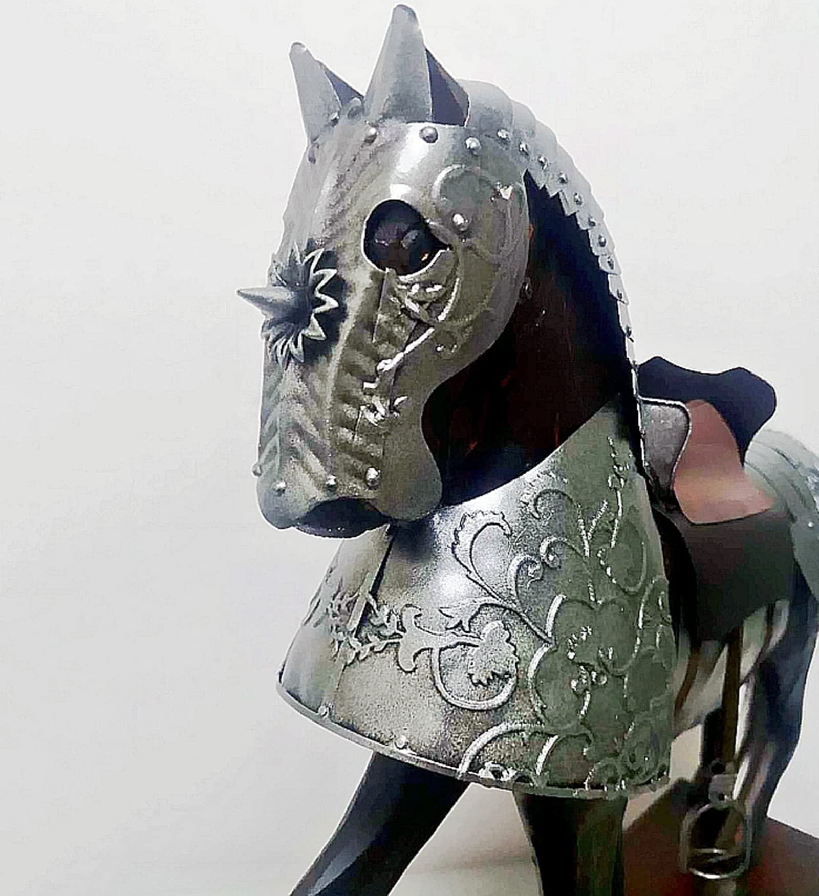 Amazon.co.jp: 鎧のバトル馬の彫刻の再インストール、中世