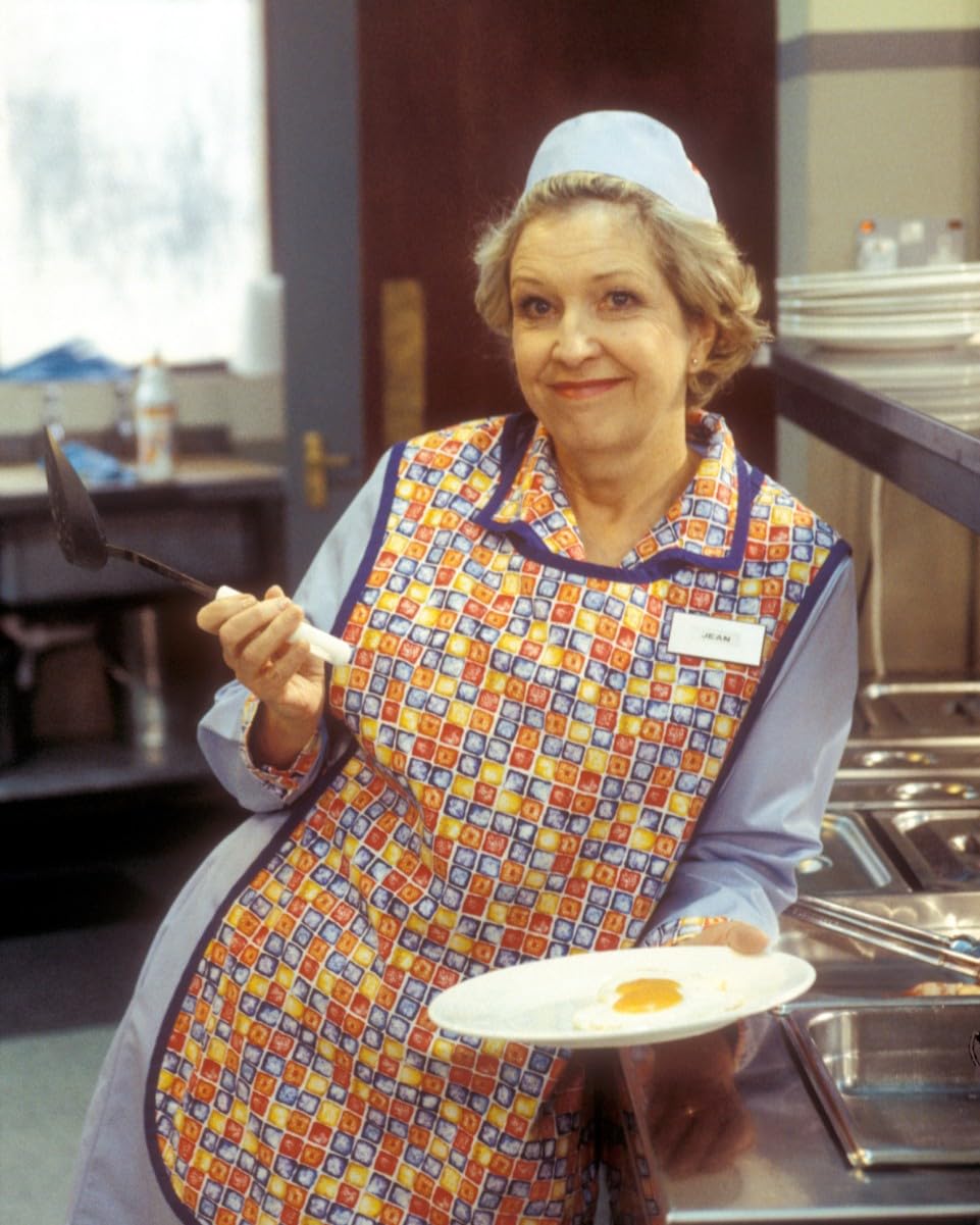 Dinnerladies (TV) Anne Reid 10x8 Photo