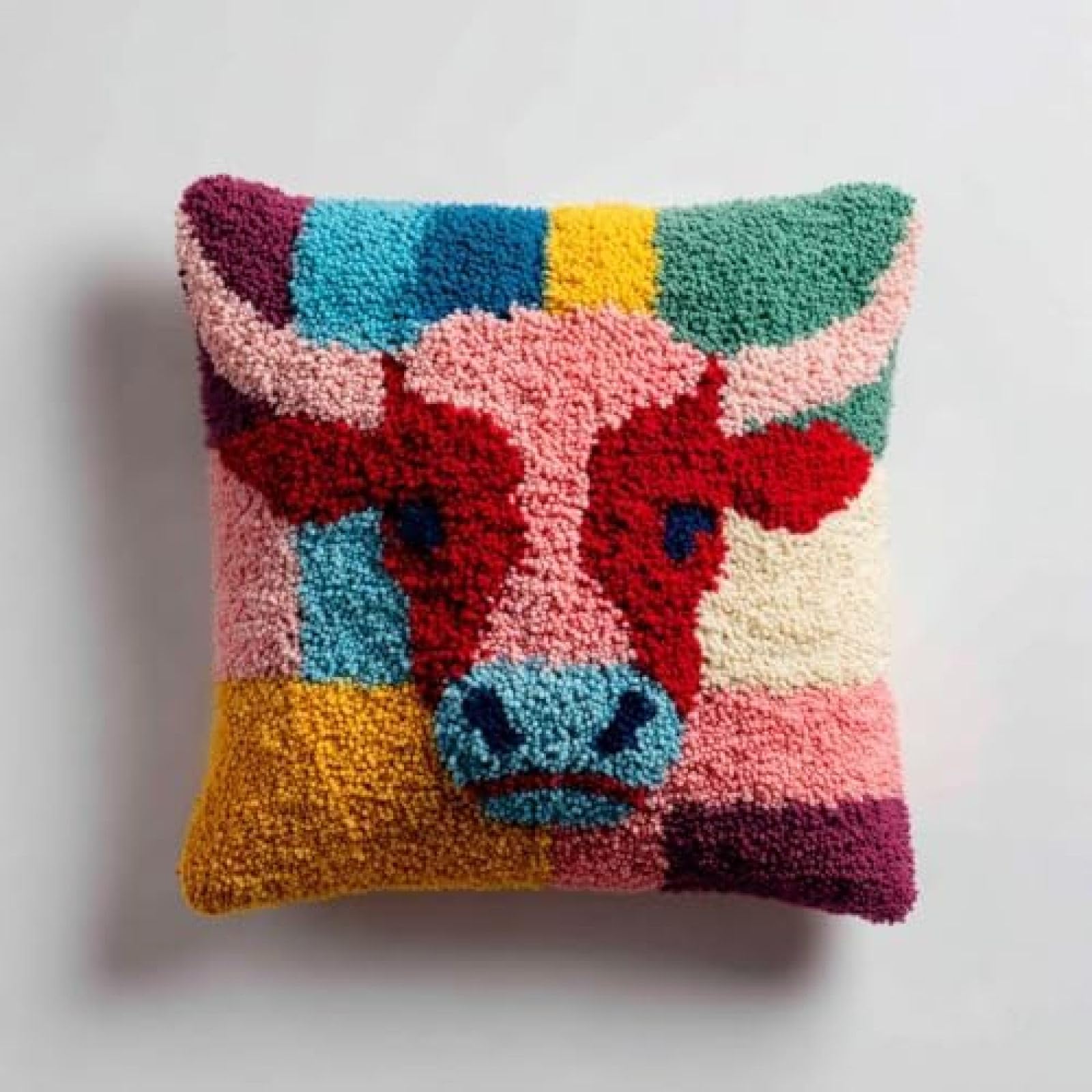 kitphoenix Latch Hook Pillow Cover Making Kit for Adults Beginners,Bull,DIY Cushion Cover Craft Set with Yarn,Hook and Pre-Printed Canvas,43x43 cm