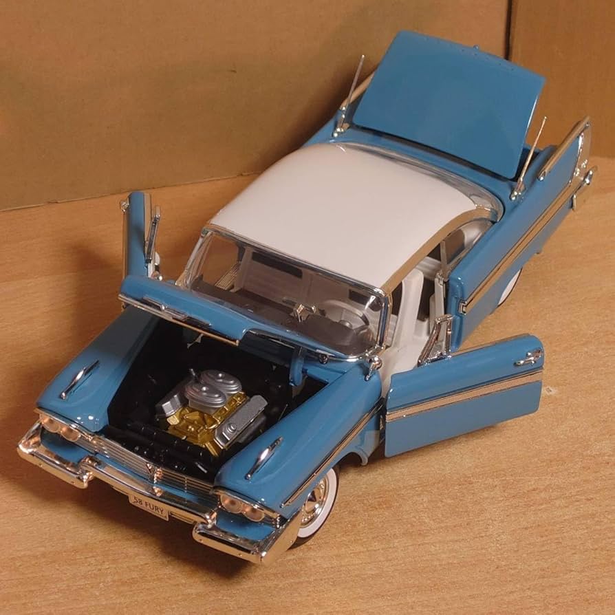 1/18 プリムスフューリー 1958 ライトイエロー ダイキャスト製ミニカー 1/18 プリムスフューリー 1958 ライトイエロー ダイキャスト製