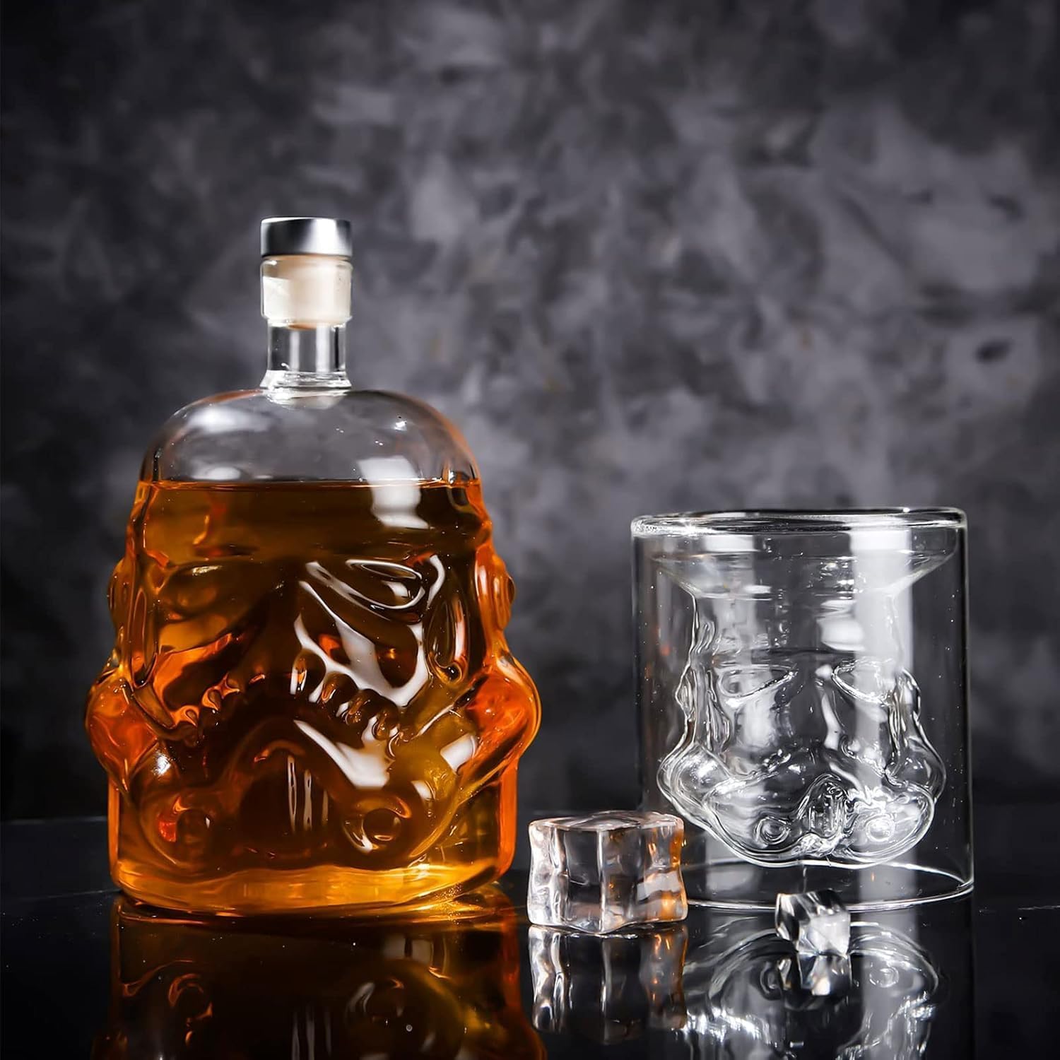 Crystal Whiskey Decanter Set for Men, for Liquor, Bourbon, Scotch, Vodka, Christmas Gift for Men and Women (750ml) (1decanter+2glasses)