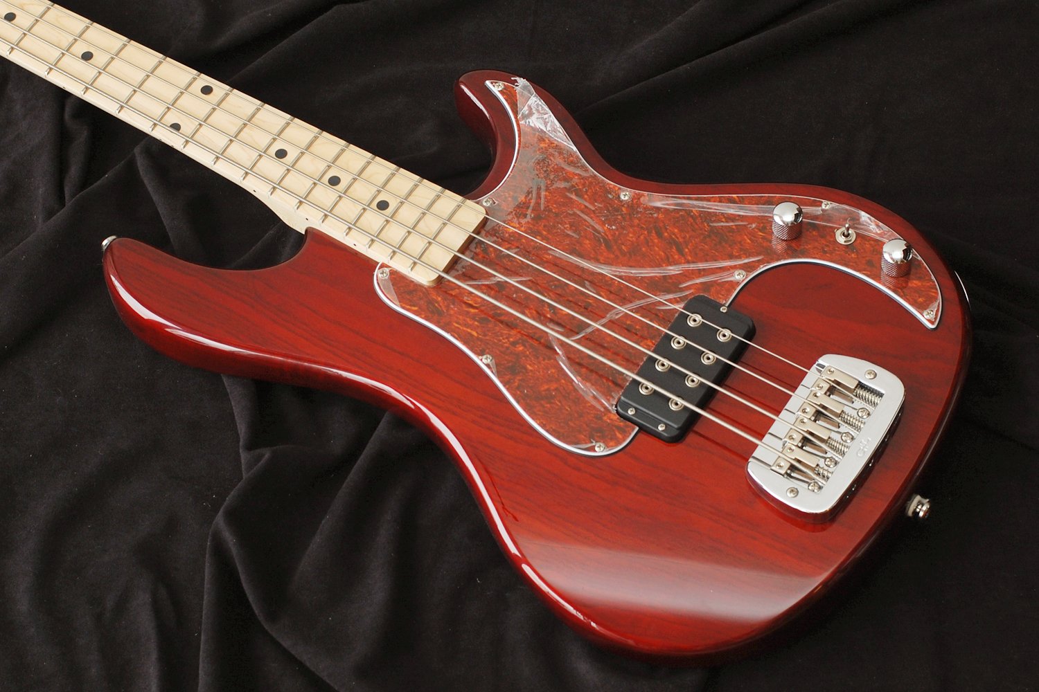 Amazon | Tribute Kiloton (Irish Ale) | エレキベース | 楽器・音響機器