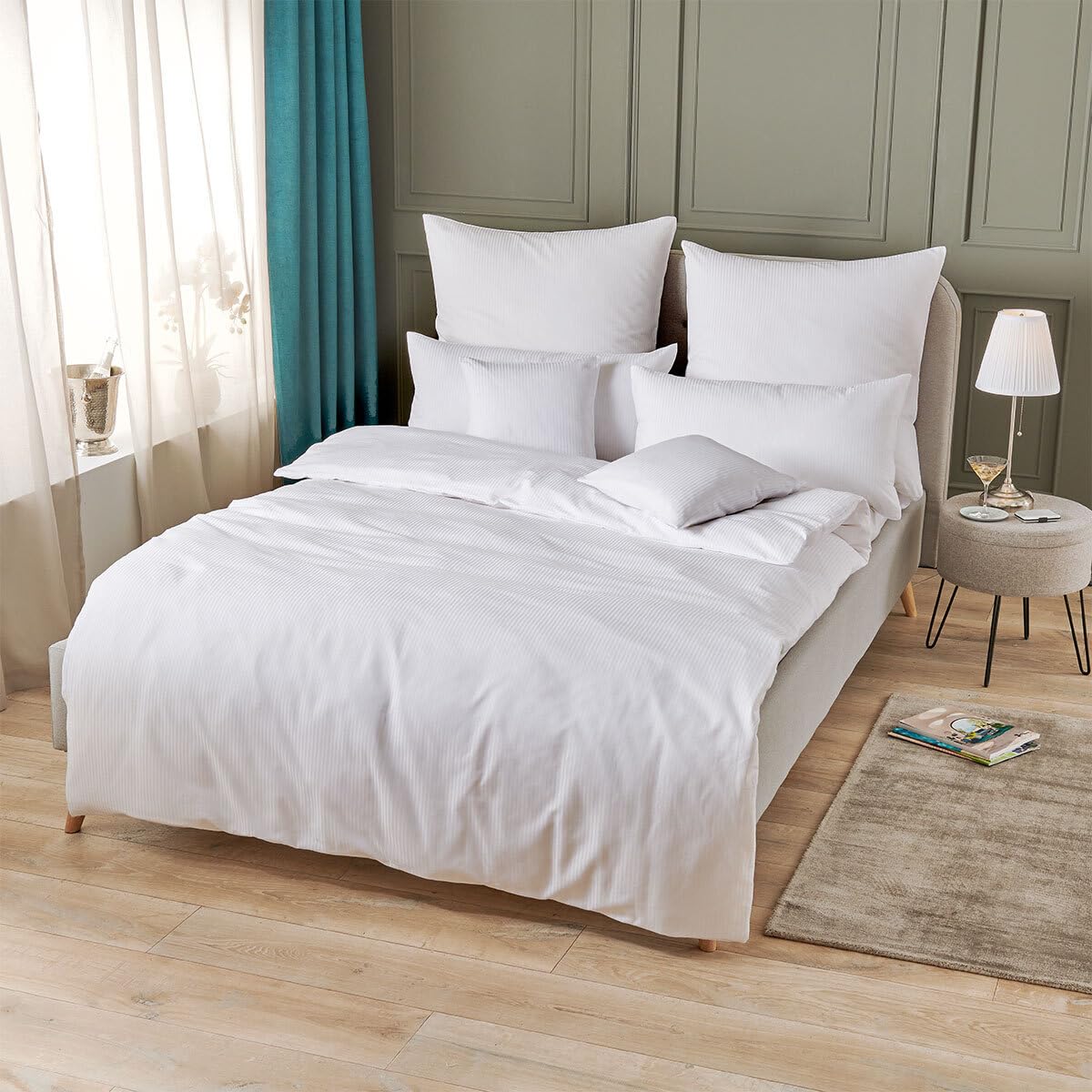 Traumschlaf Hotelbettwäsche koch- und chlorfest aus 100% Baumwolle - Mako-Satin, weiß - 135x200 cm + 40x80 cm